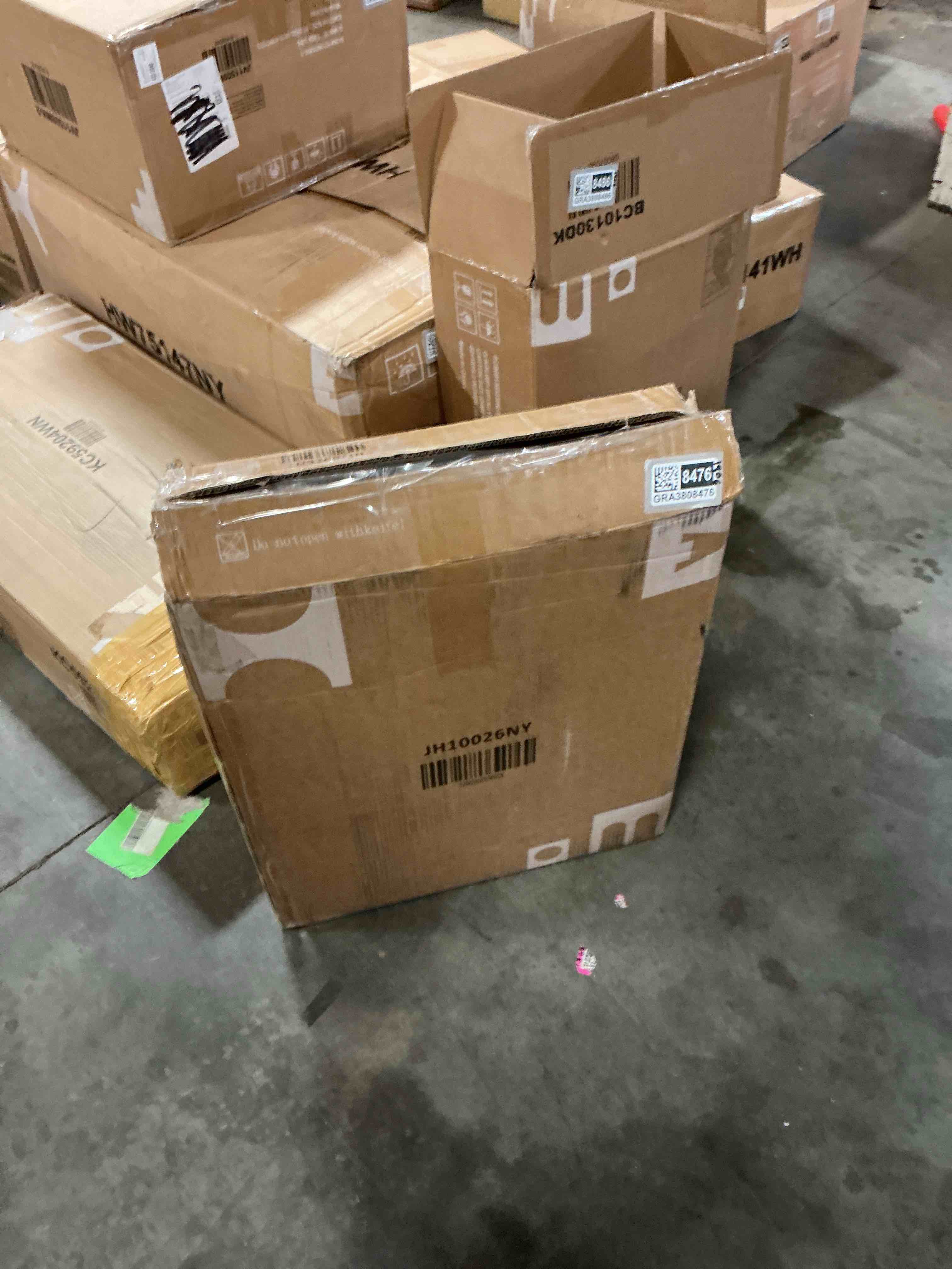 https://s3.amazonaws.com/lotting-images-prod/EmanualPiazza/GRA3808476_1777652982233.jpeg