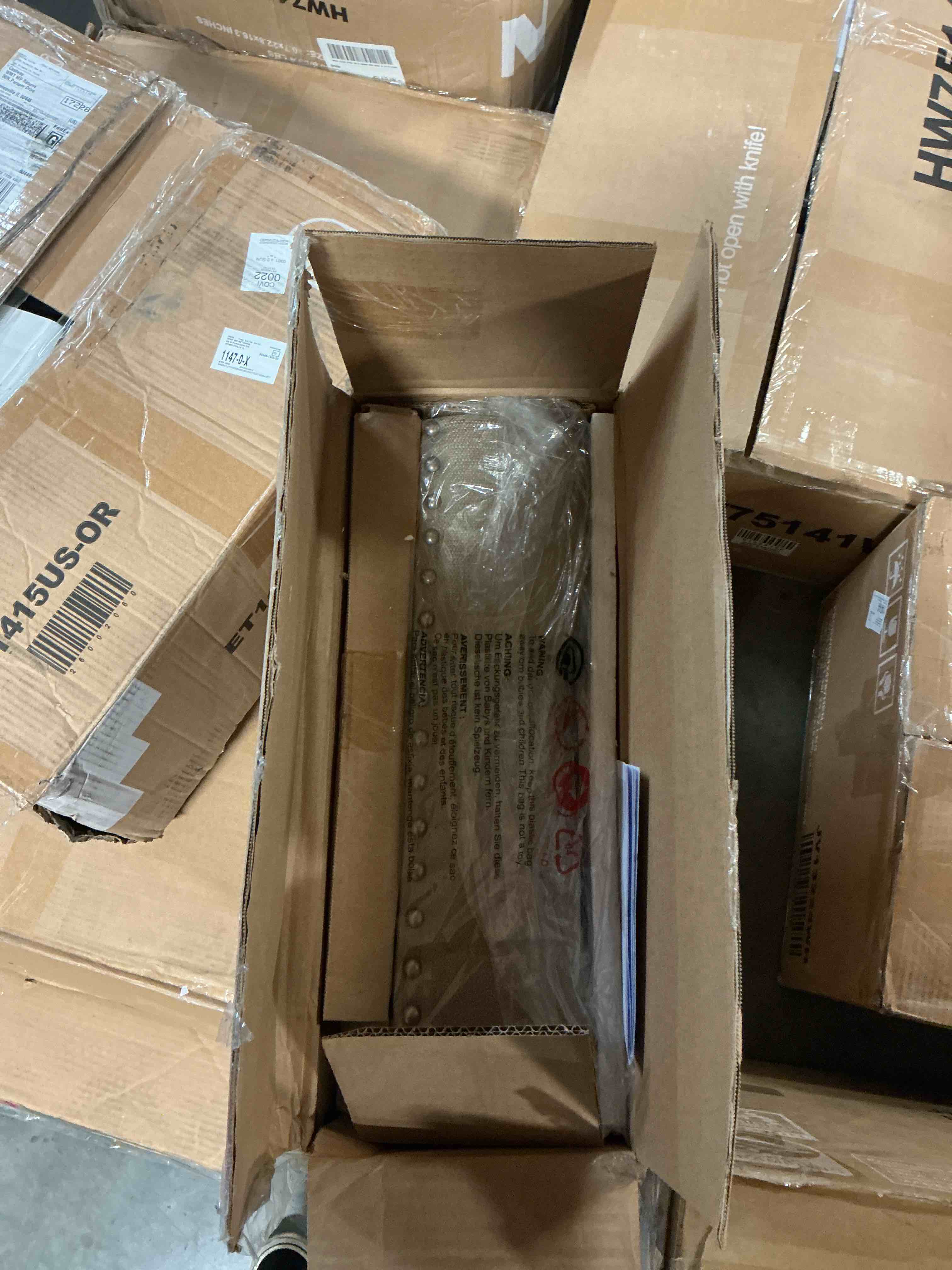 https://s3.amazonaws.com/lotting-images-prod/EmanualPiazza/GRA3808487_1777645834823.jpeg