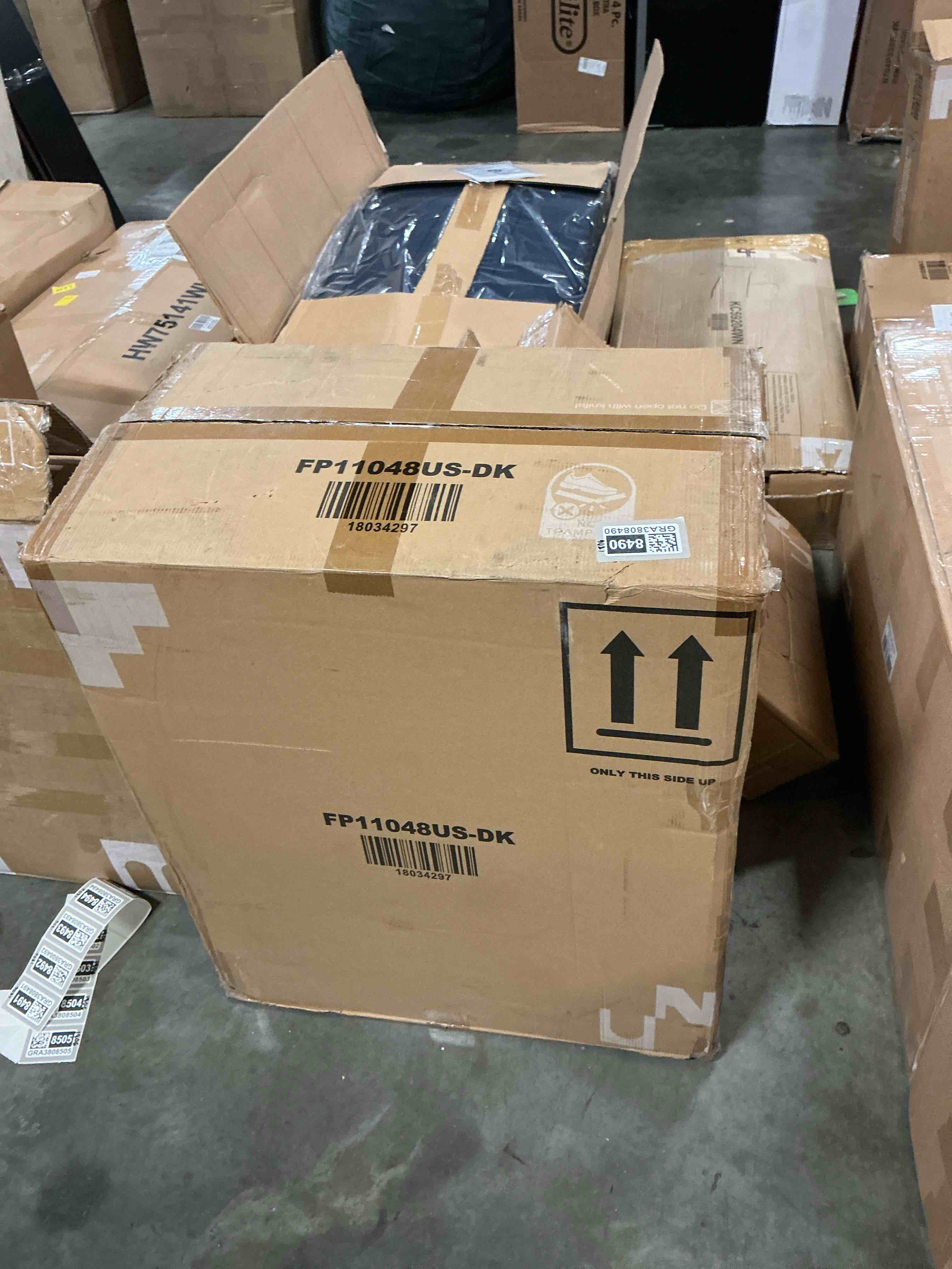 https://s3.amazonaws.com/lotting-images-prod/EmanualPiazza/GRA3808490_1777646403331.jpeg