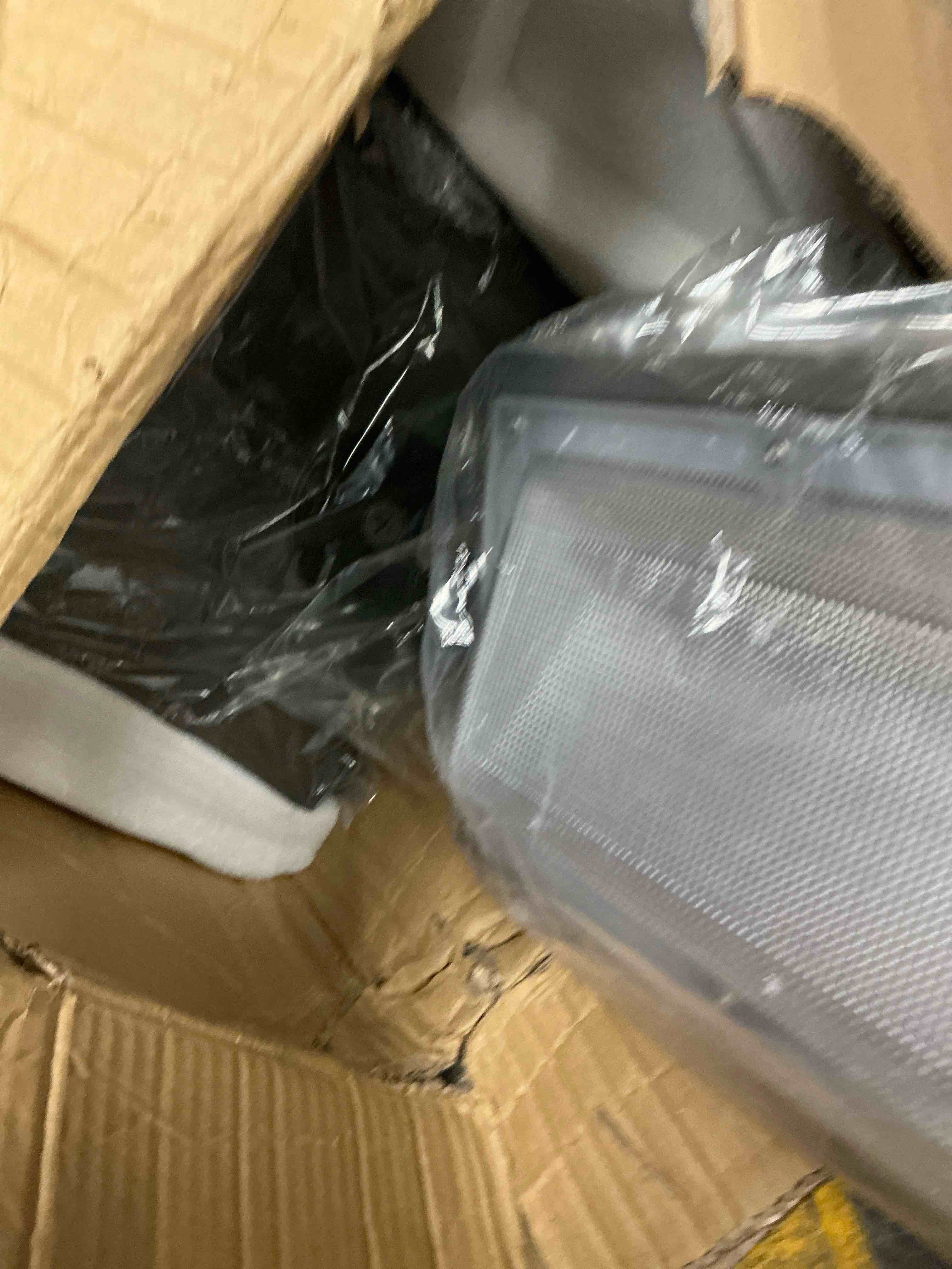 https://s3.amazonaws.com/lotting-images-prod/EmanualPiazza/GRA3808570_1778532295847.jpeg