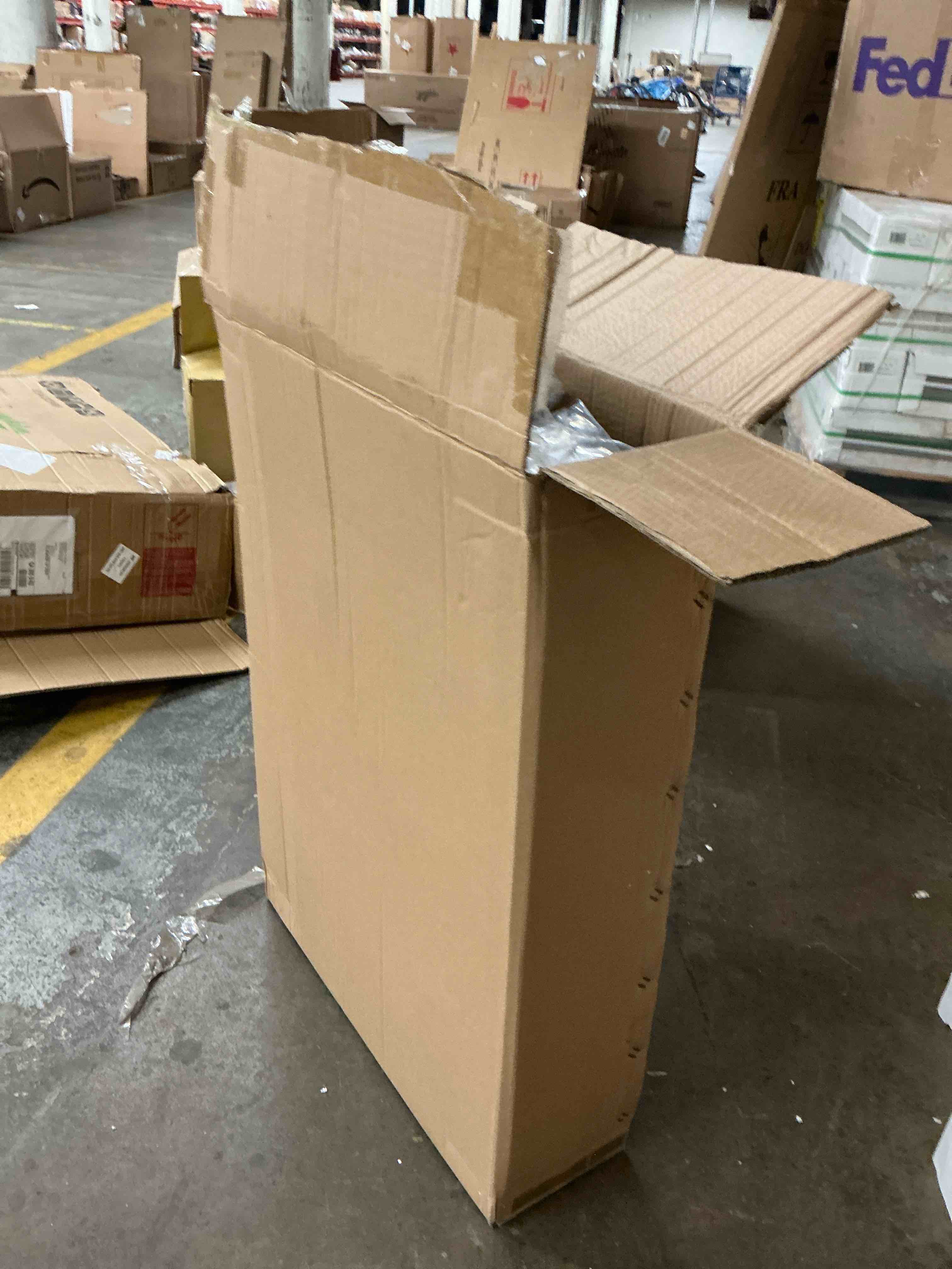 https://s3.amazonaws.com/lotting-images-prod/EmanualPiazza/GRA3808578_1778531098729.jpeg