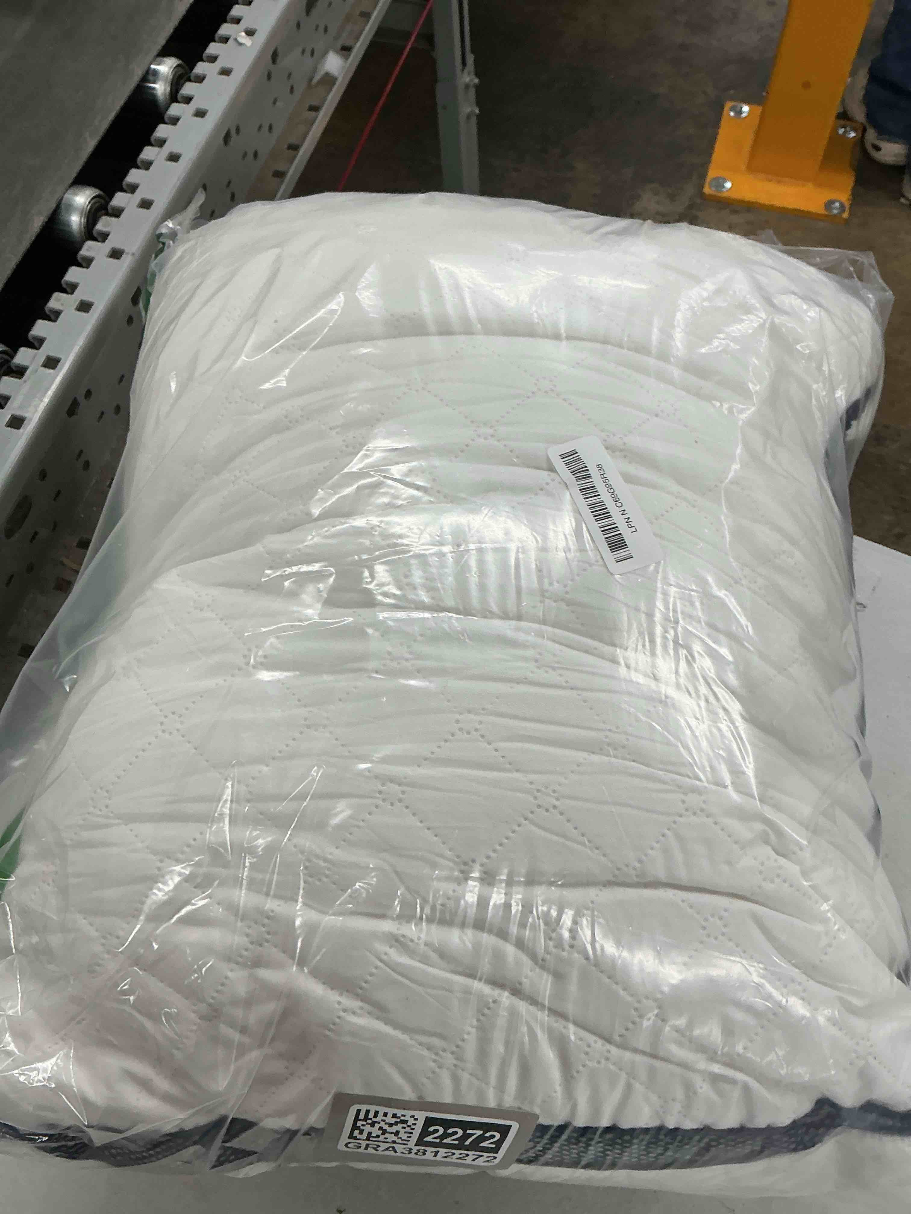 Condition photo showing Good Condition for meoflaw pillows for sleeping(2-pack), luxury hotel pillows standard size set of 2,bed pillows for side and back sleeper (standard) standard (pack of 2)