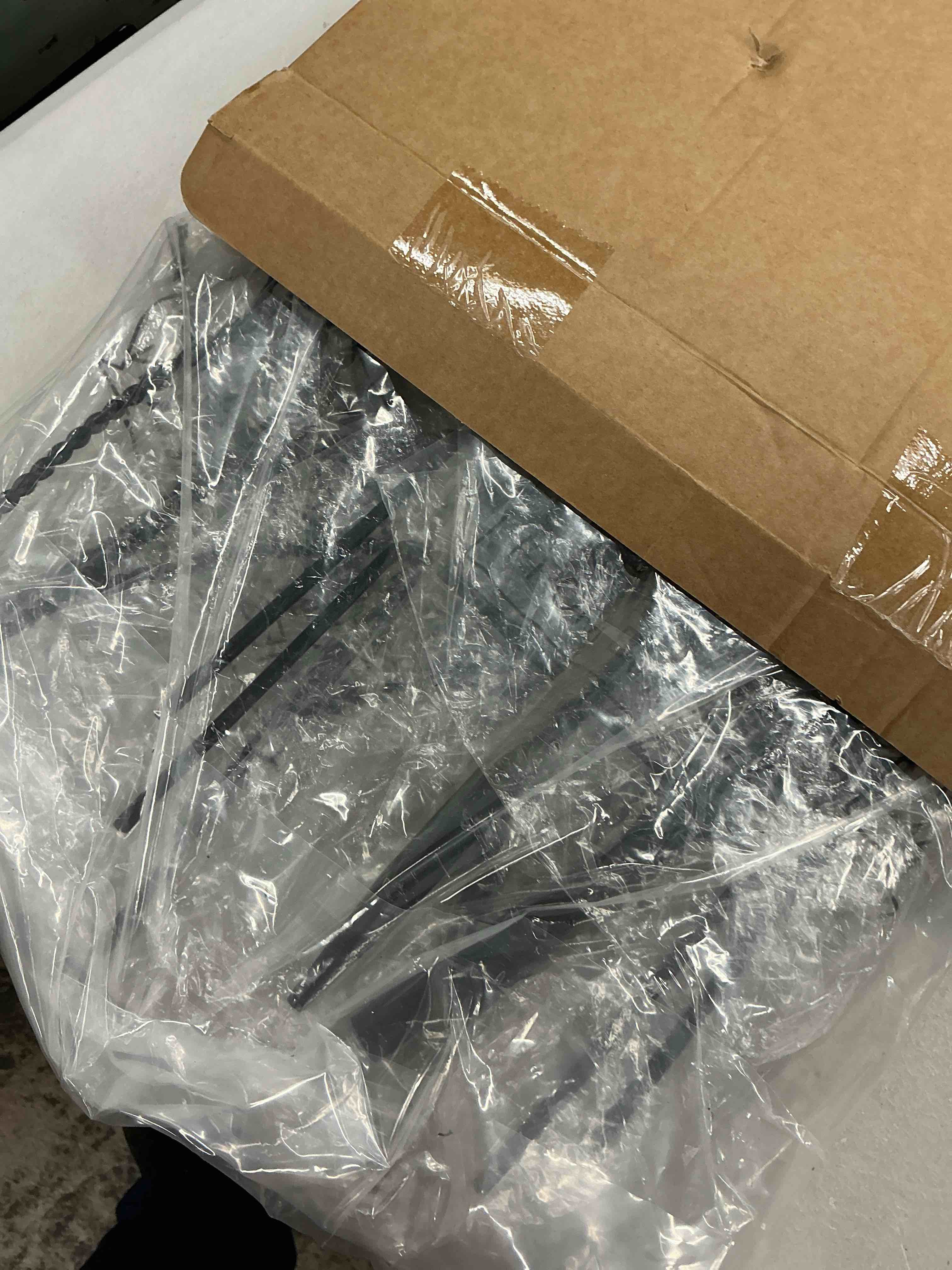 https://s3.amazonaws.com/lotting-images-prod/EmanualPiazza/GRA3813457_1777556758896.jpeg