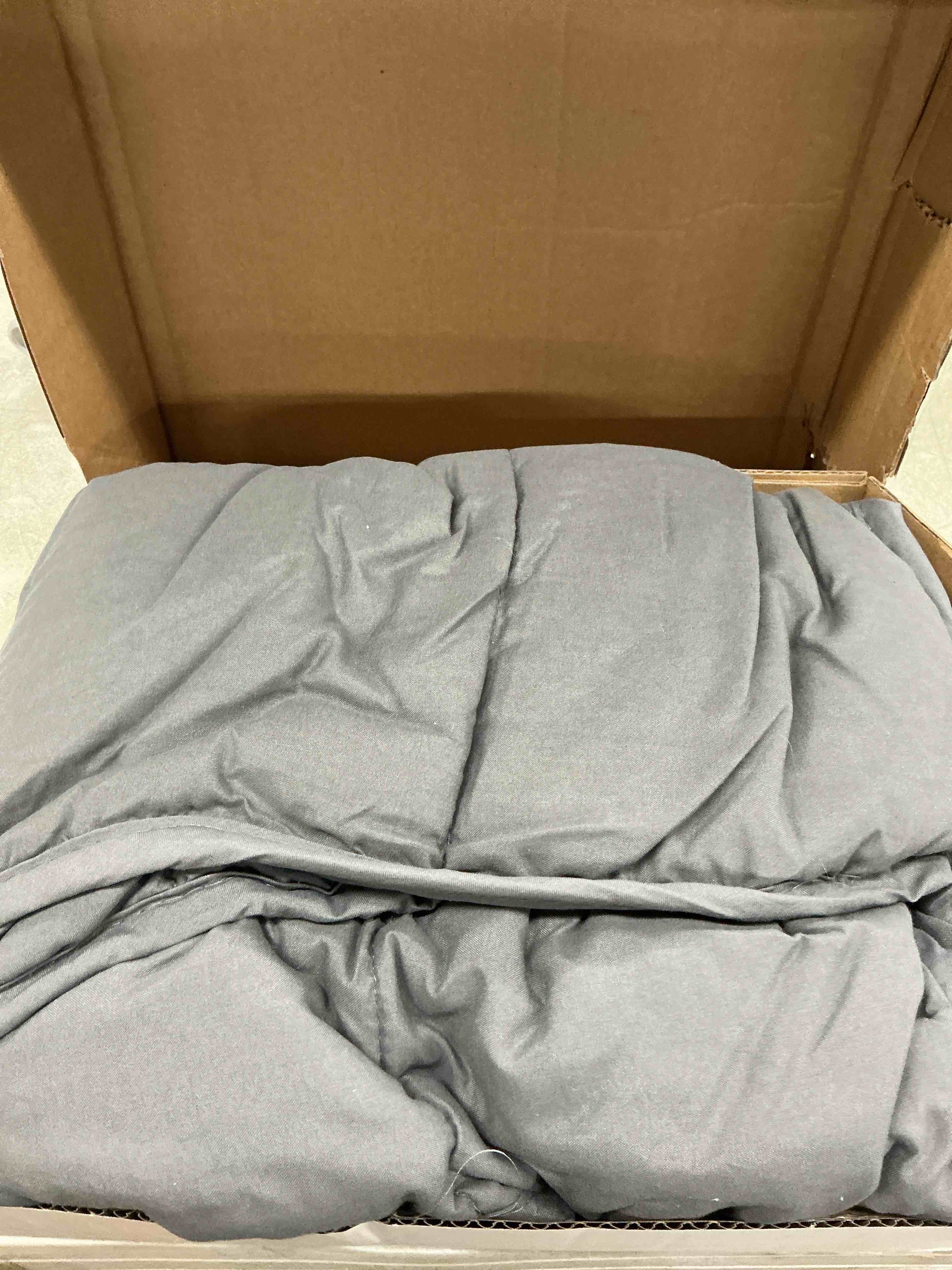 https://s3.amazonaws.com/lotting-images-prod/EmanualPiazza/GRA3814929_1779911275853.jpeg