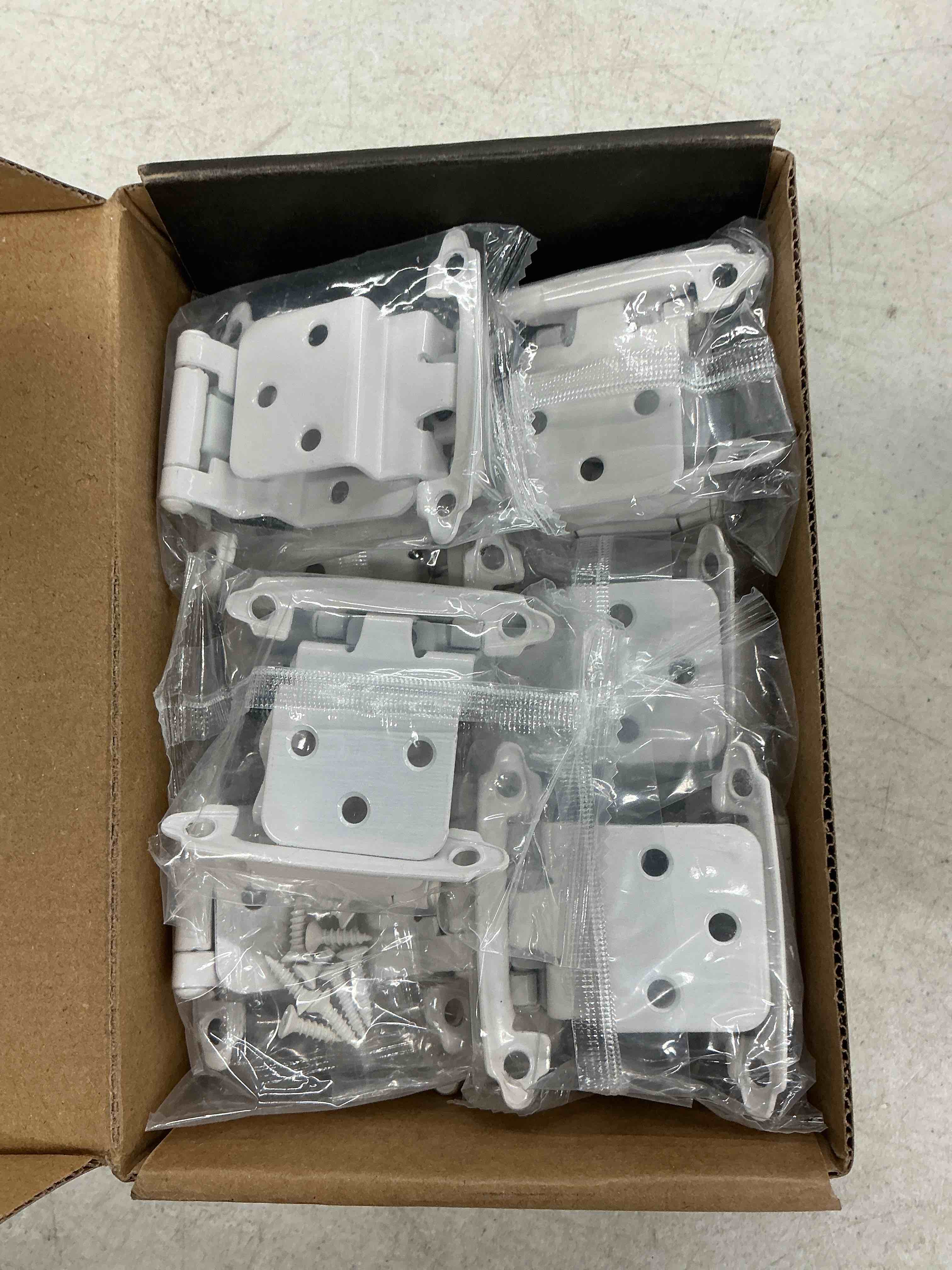 https://s3.amazonaws.com/lotting-images-prod/EmanualPiazza/GRA3817801_1776436658512.jpeg