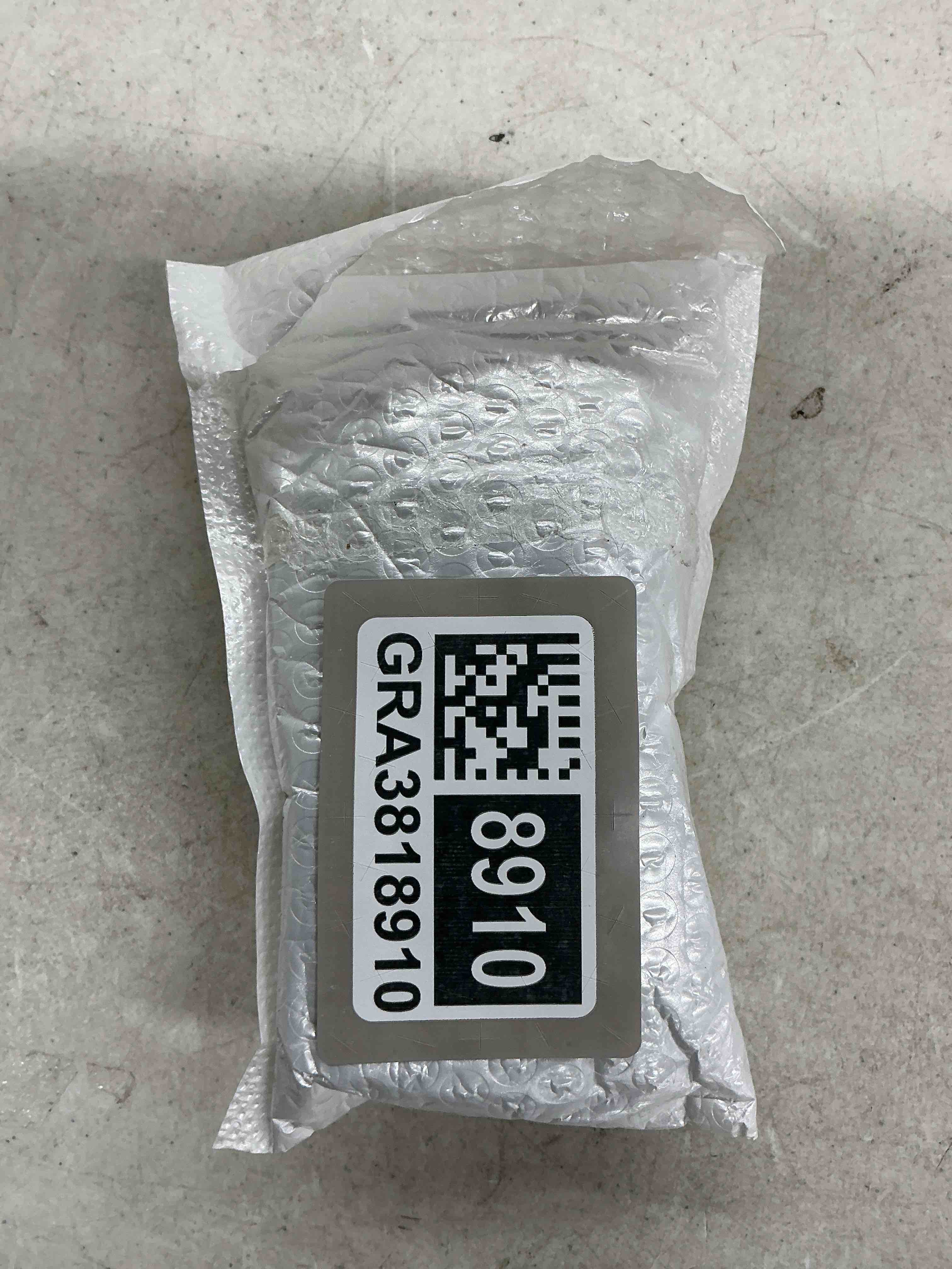 Condition photo showing Good Condition for retractable phone tether skiing,retractable phone lanyard,outdoor anti-theft retractables phone lanyard,anti thefts retractables cell phone tether,adjustable anti-theft mobile phone tethers (2pcs)