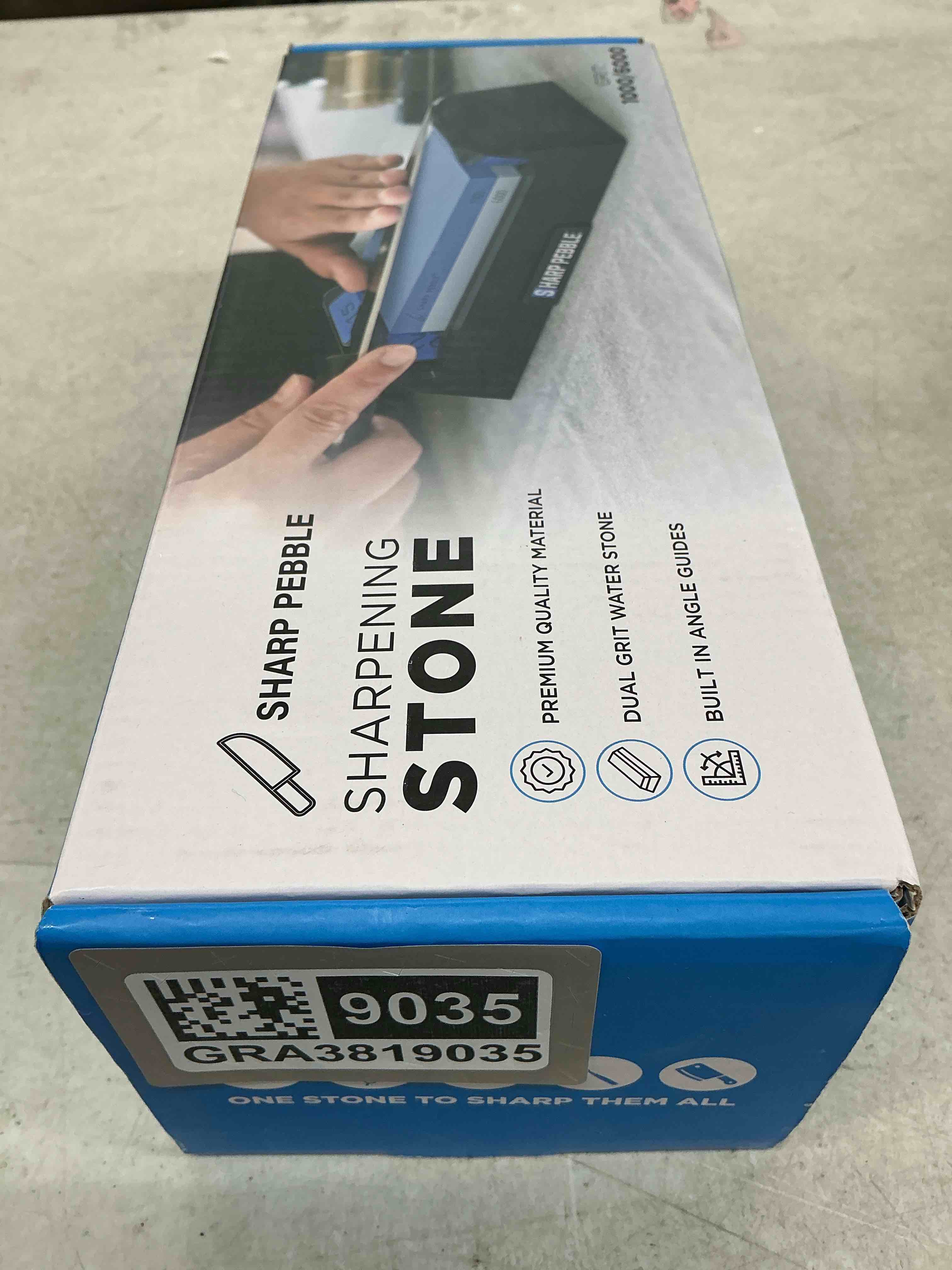 Condition photo showing New/Like New for sharp pebble complete whetstone knife sharpening system – 1000/6000 grit wet stone sharpener kit with built-in angle guides (15°/17°/20°/22°) – beginner-friendly