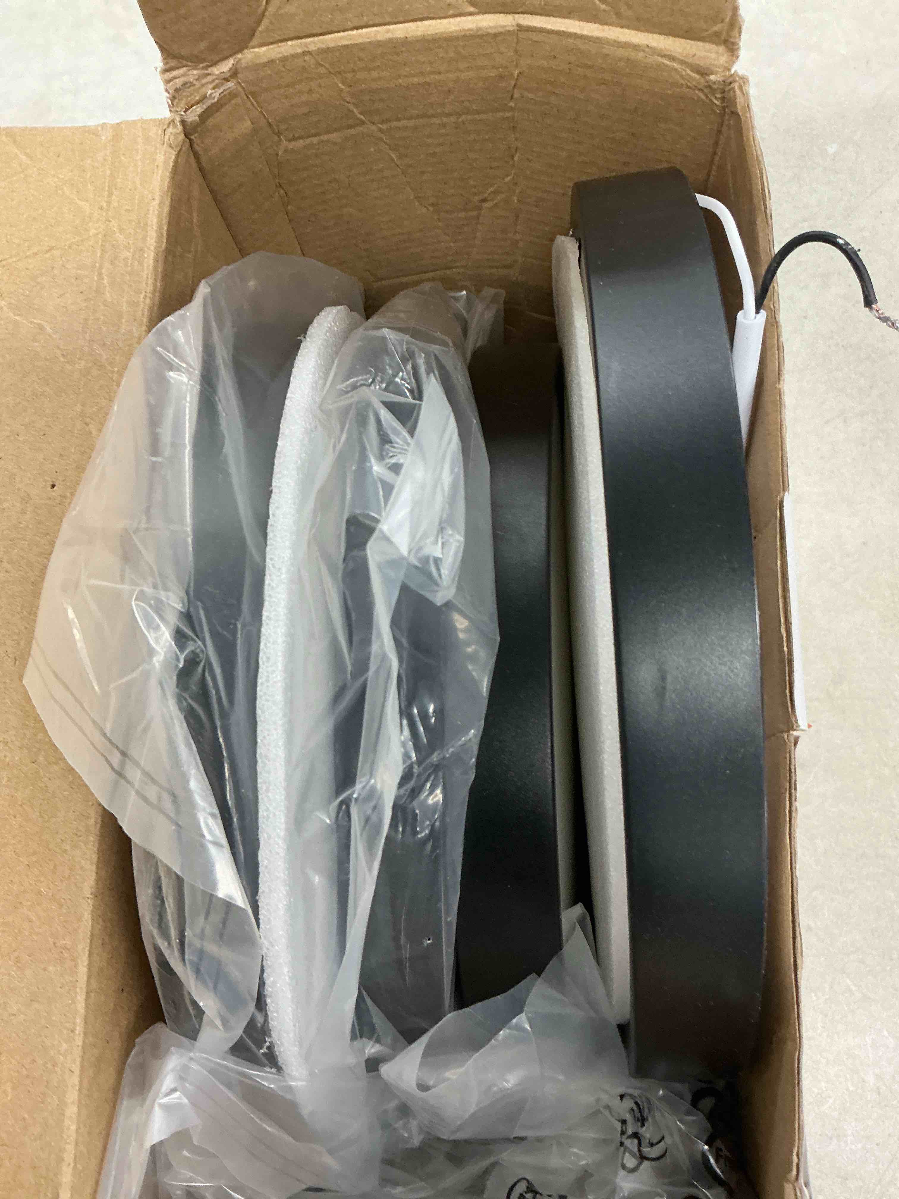https://s3.amazonaws.com/lotting-images-prod/EmanualPiazza/GRA3819523_1777384694319.jpeg