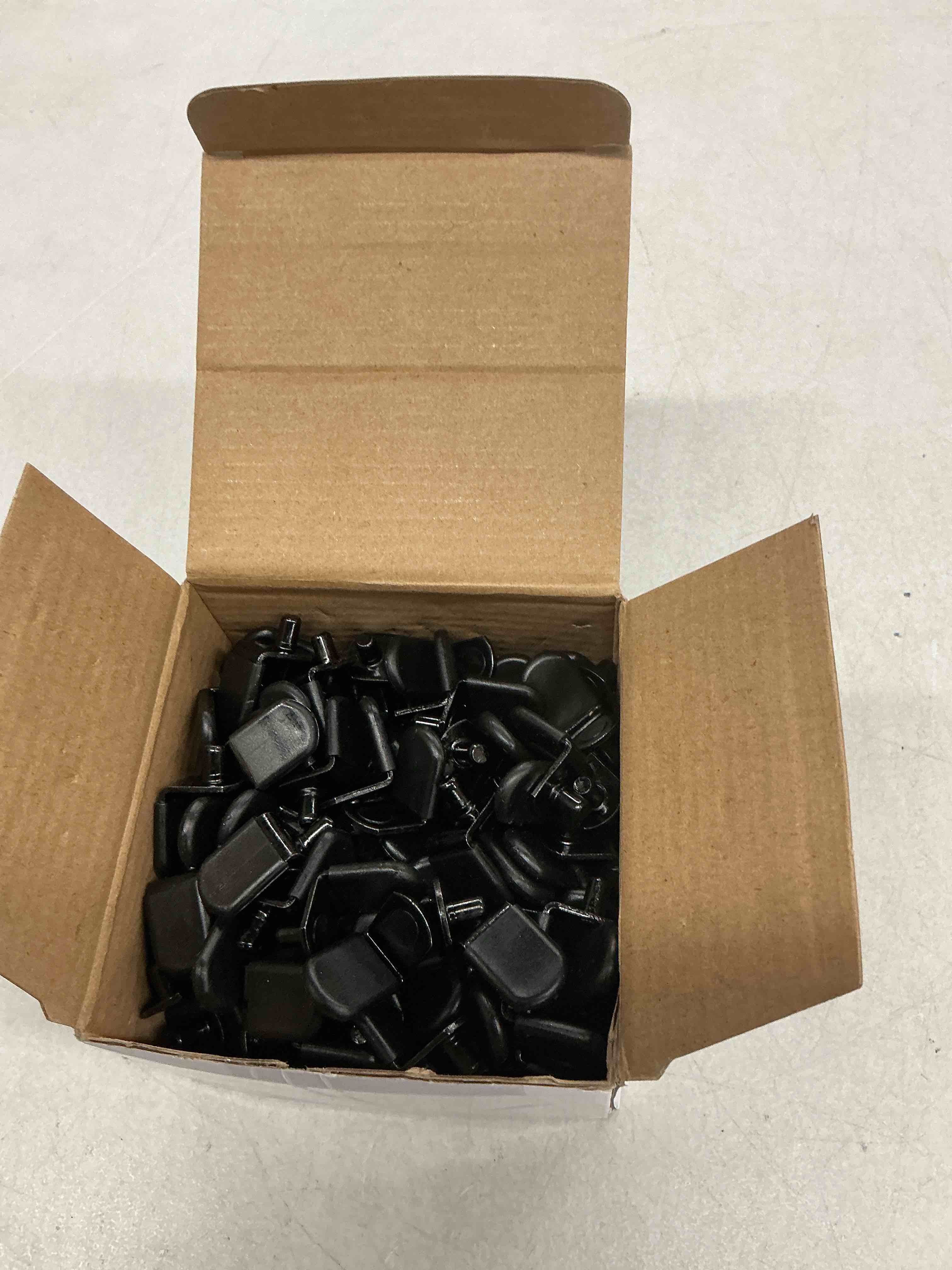 Condition photo showing Good Condition for zonon 150 pcs 5mm shelf pins l-shaped shelf support pegs with rubber sleeves cabinet brackets for bookcase kitchen furniture, black