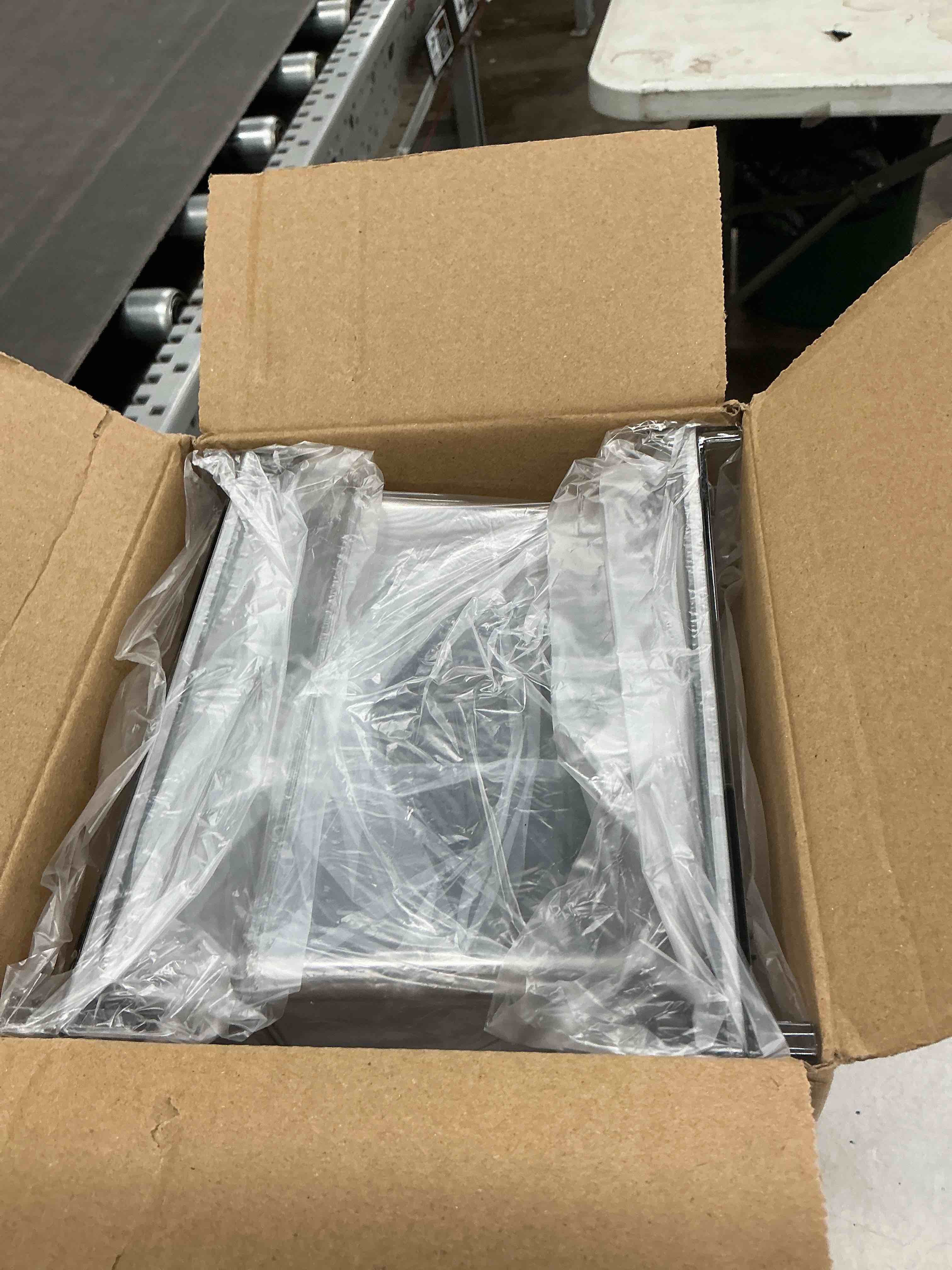 Condition photo showing Good Condition for 2 pack stackable storage drawers,plastic organizers bins, drawers storage with handles and movable dividers for organization and storage in fridge,bathroom, pantry, kitchen cabinets, under sink