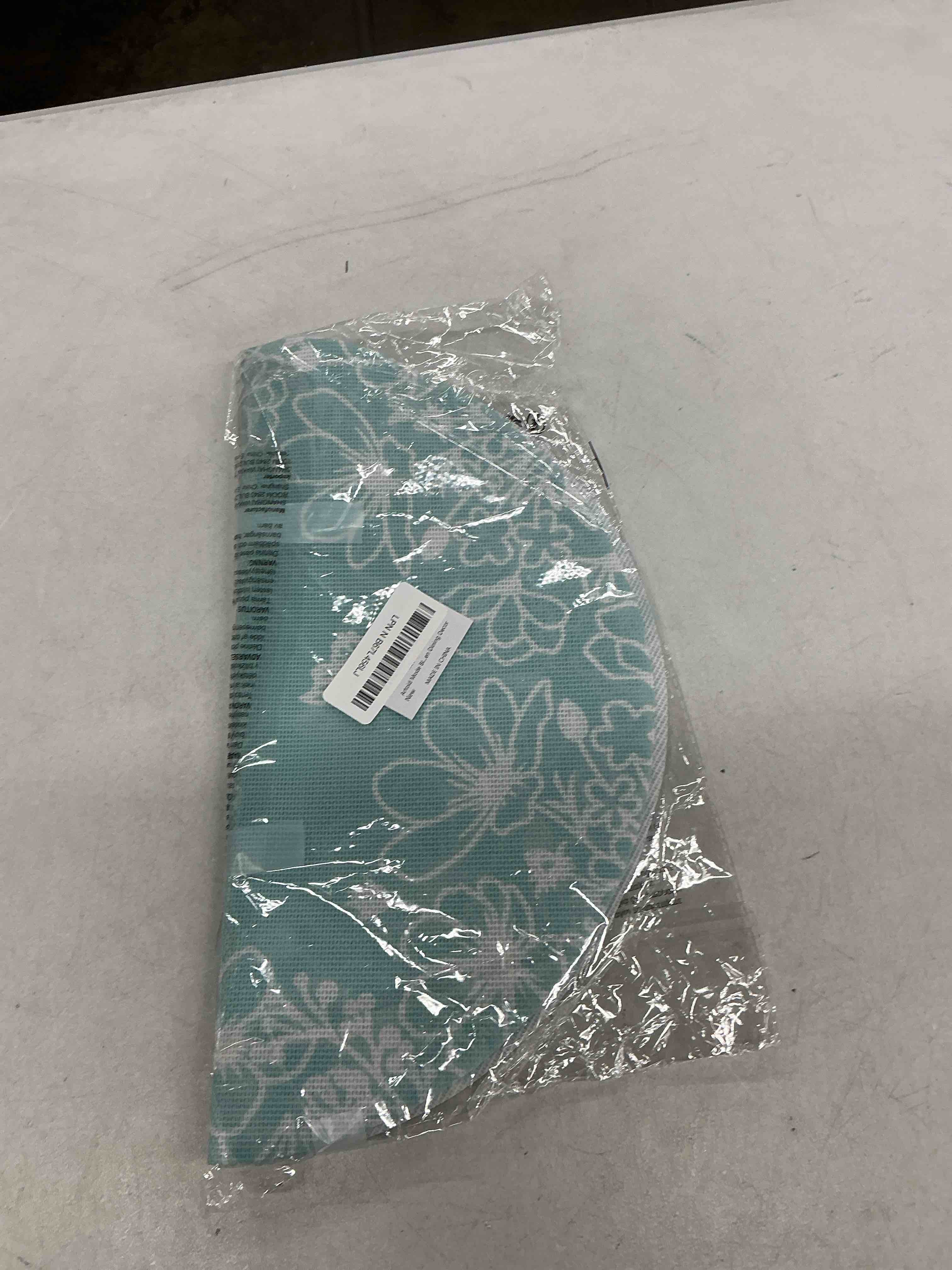Condition photo showing Good Condition for artoid mode blue leaves vinyl round placemats set of 4, 14 inch washable non-slip heat resistant woven plastic spring table mats for party kitchen dining decor 14", round 4 pcs blue