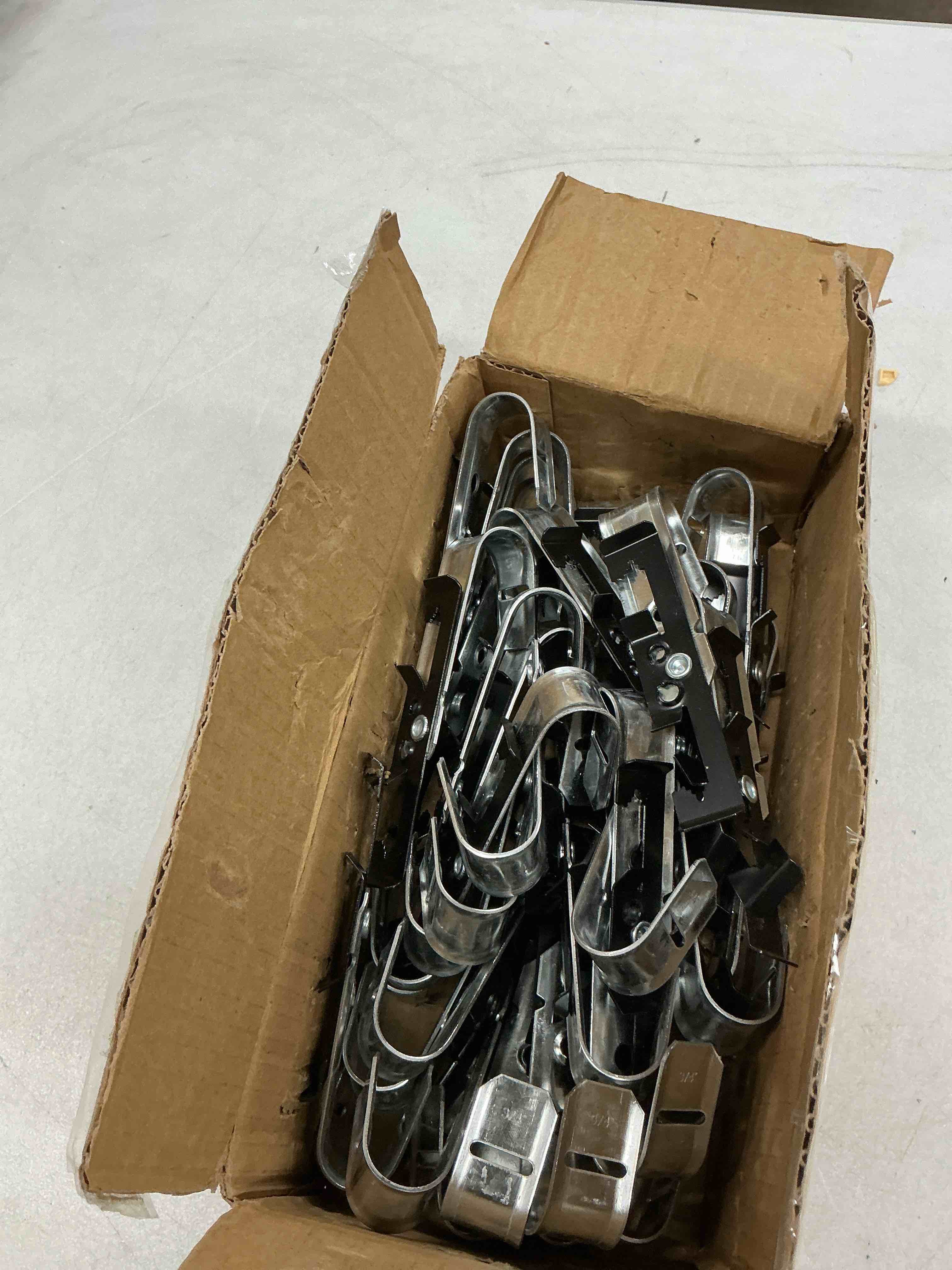 https://s3.amazonaws.com/lotting-images-prod/EmanualPiazza/GRA3825275_1776703433979.jpeg