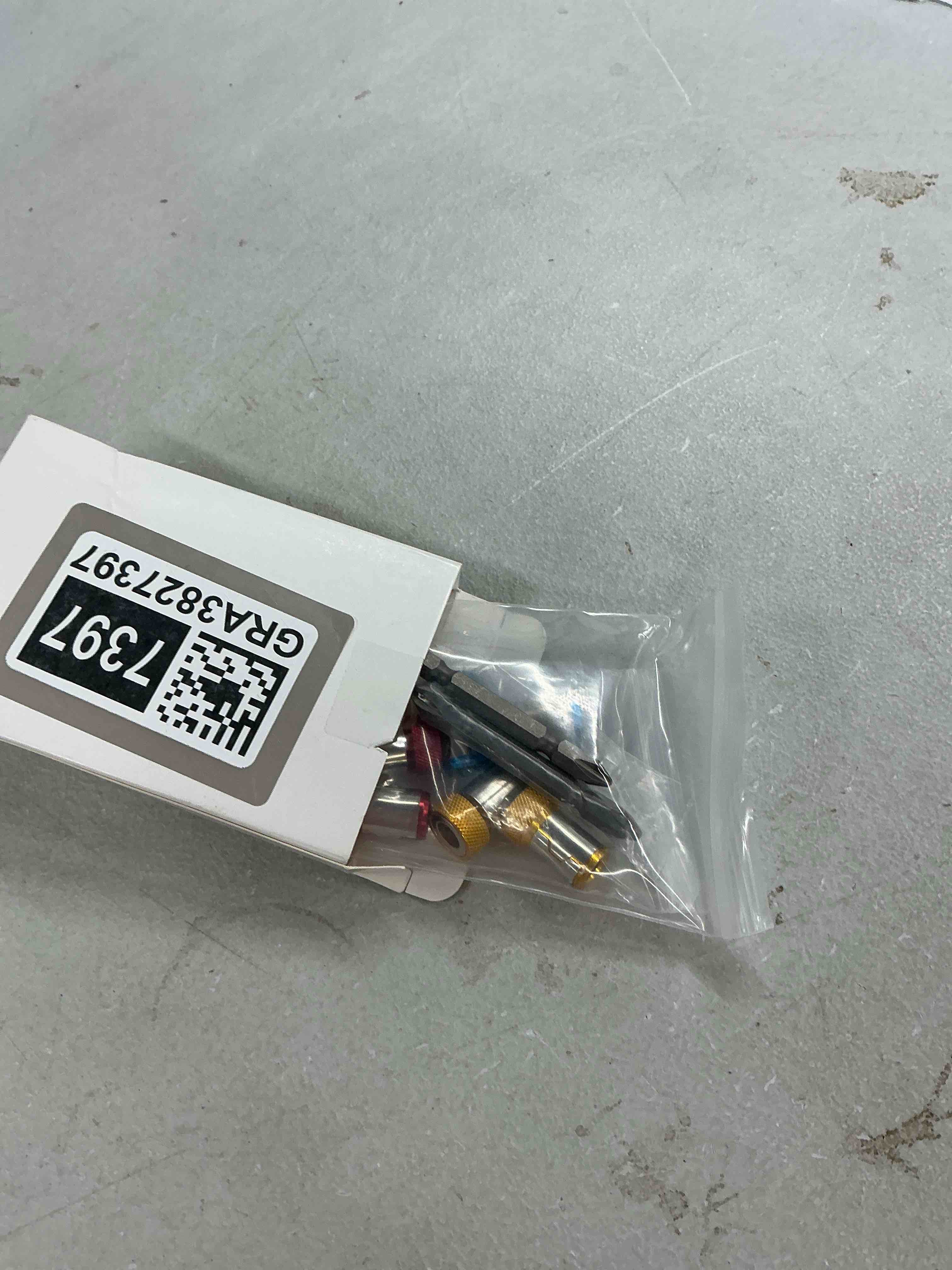Condition photo showing Good Condition for 6 pieces magnetic screw ring with 2 pieces ph2 screwdriver bit set,magnetizer screw removable for 1/4 inch/6.35mm hex screwdriver and power bits (mix) 6v2