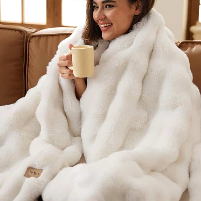 BEDELITE Faux Fur Cream Throw Blanket, Soft Cozy Plush Bubble Blanket for Couch Sofa Bedroom Living Room Decor - 870GSM Thick Warm Fuzzy Fluffy Faux Rabbit Fur Blanket for Women Gift, 50x60 Inches