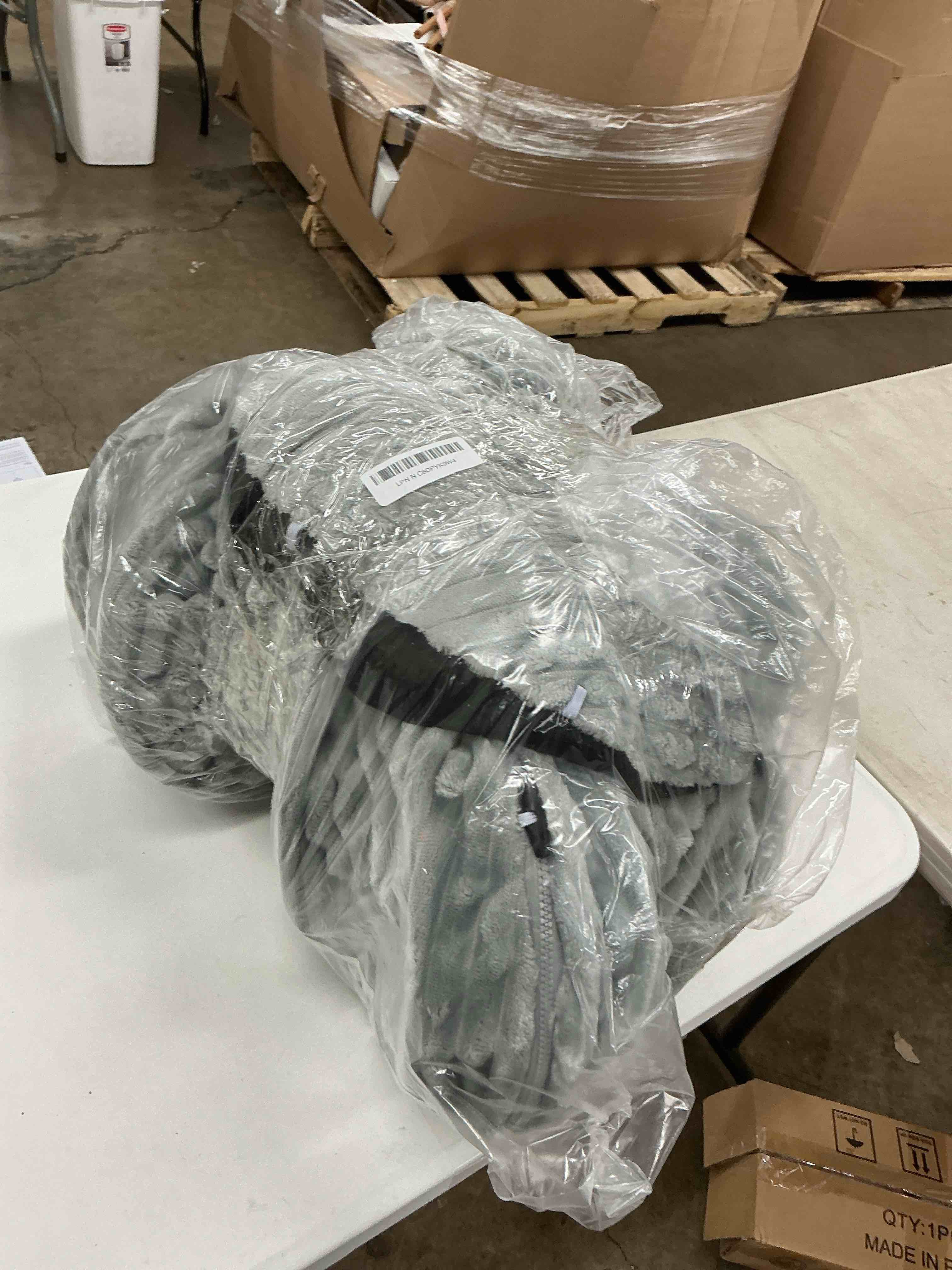 https://s3.amazonaws.com/lotting-images-prod/EmanualPiazza/GRA3828649_1778272303276.jpeg