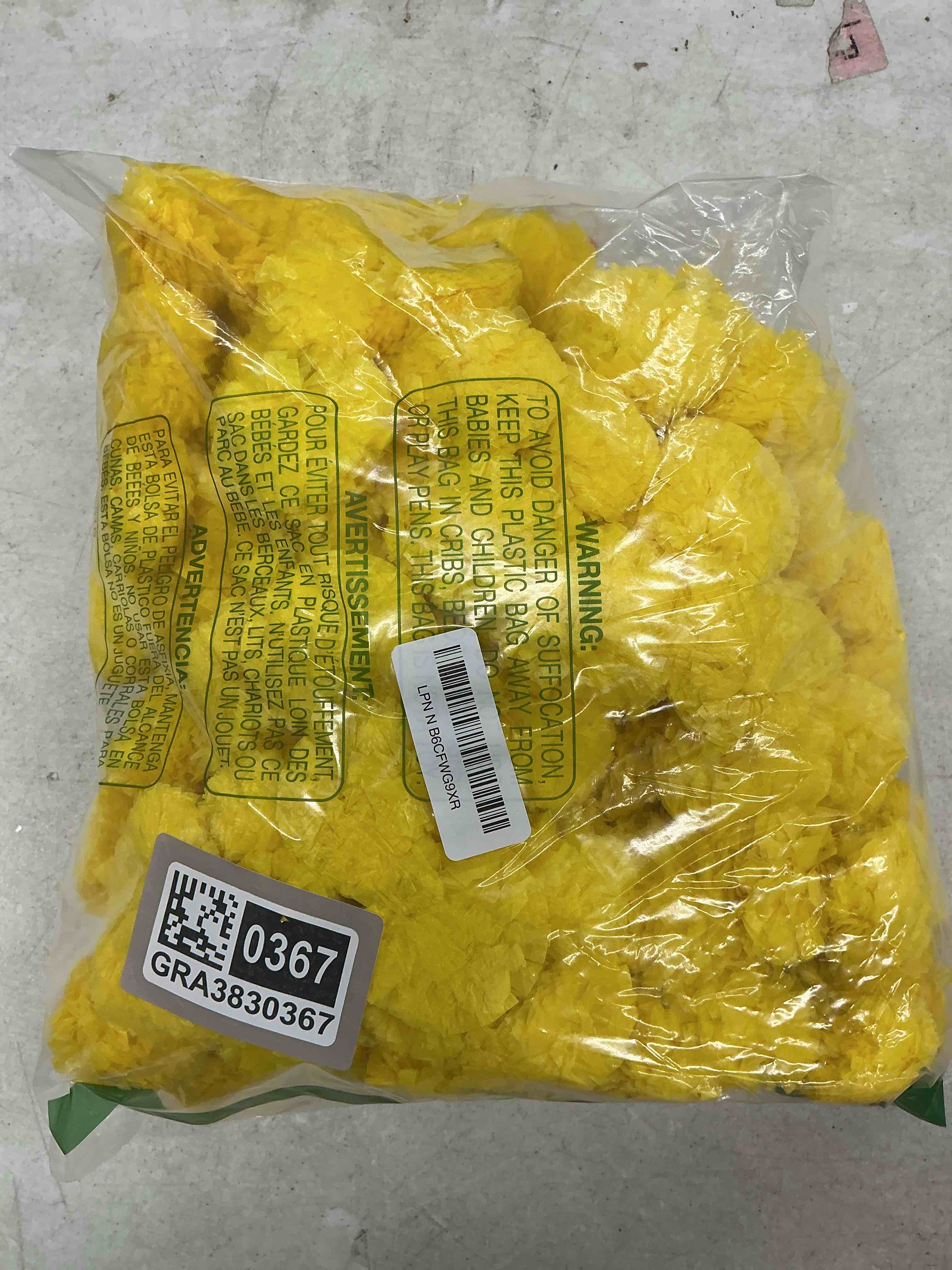 Condition photo showing Good Condition for 5 feet indian marigold garland for decoration, artificial marigold flowers for diwali halloween day of dead, día de los muertos, indian wedding flower decoration (yellow)