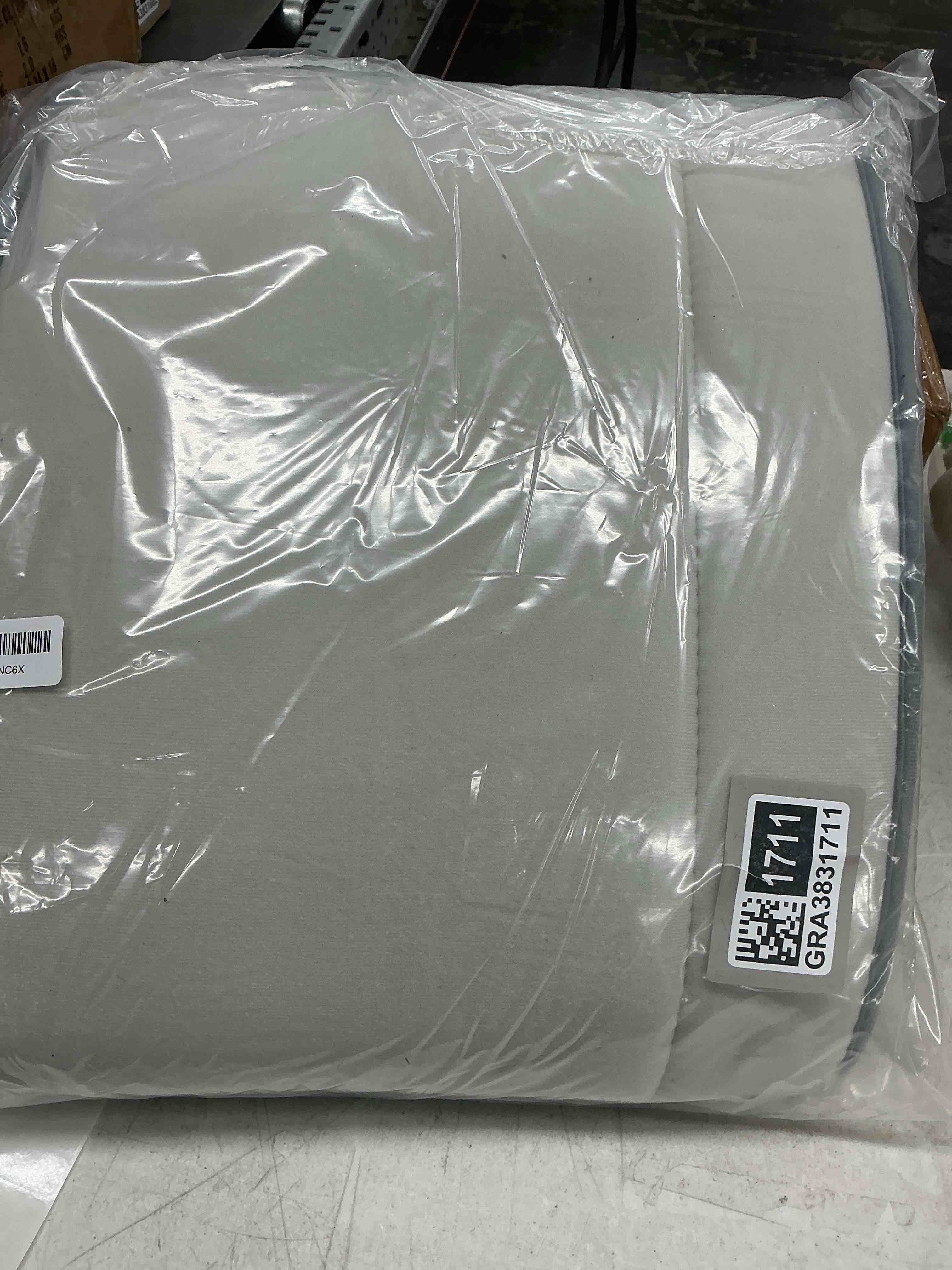 Condition photo showing Good Condition for royalay fireplace cushions for hearth sitting, fireplace cover guards for kids, soft velvet form mat for children protection, easy to install, (72inx14.9inx0.78in)
