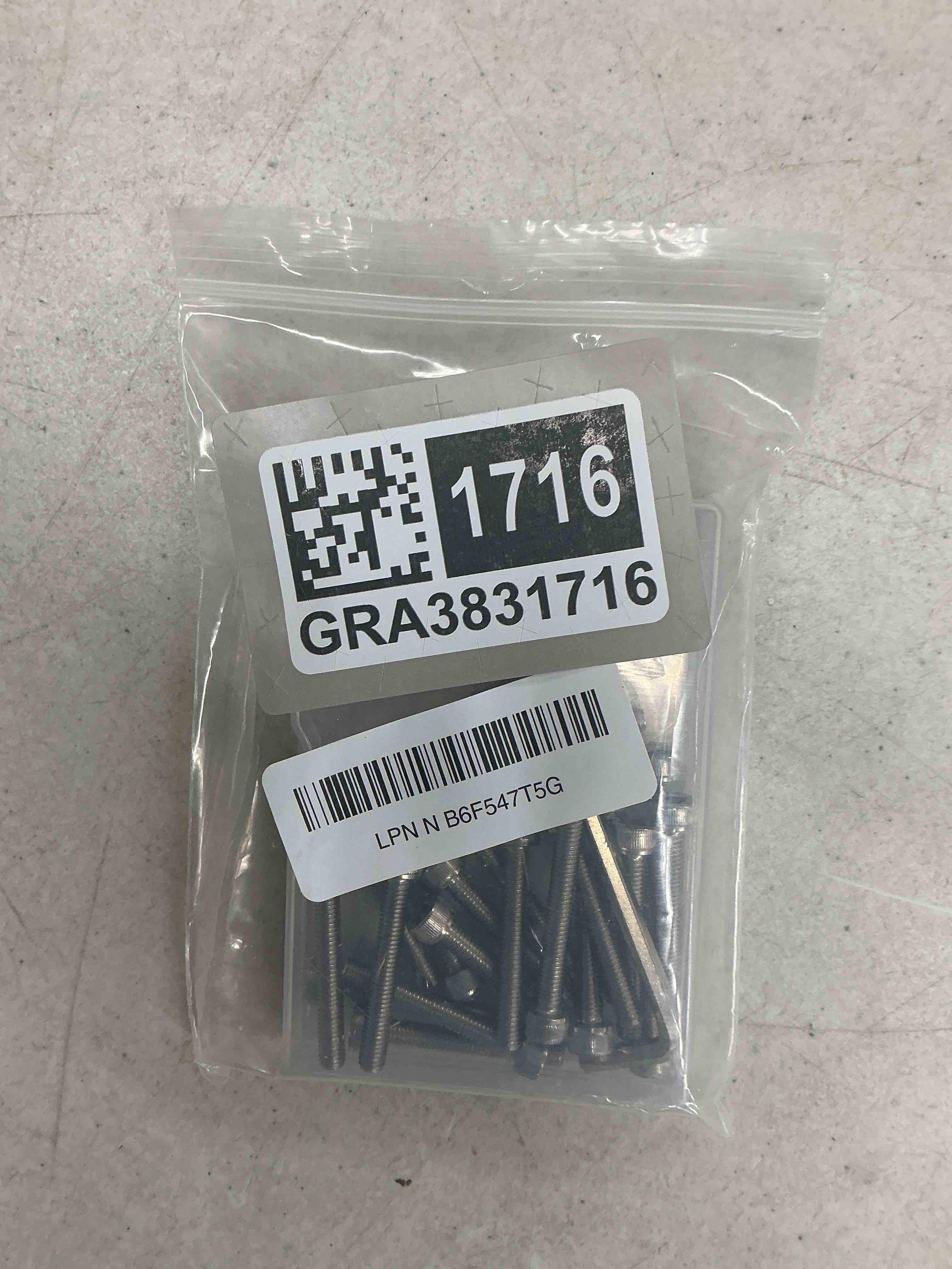 Condition photo showing Good Condition for m5 x 35mm (27 pack) socket head cap screws, 304 stainless steel bolts with hex spanner, allen socket drive, full thread, bright finish