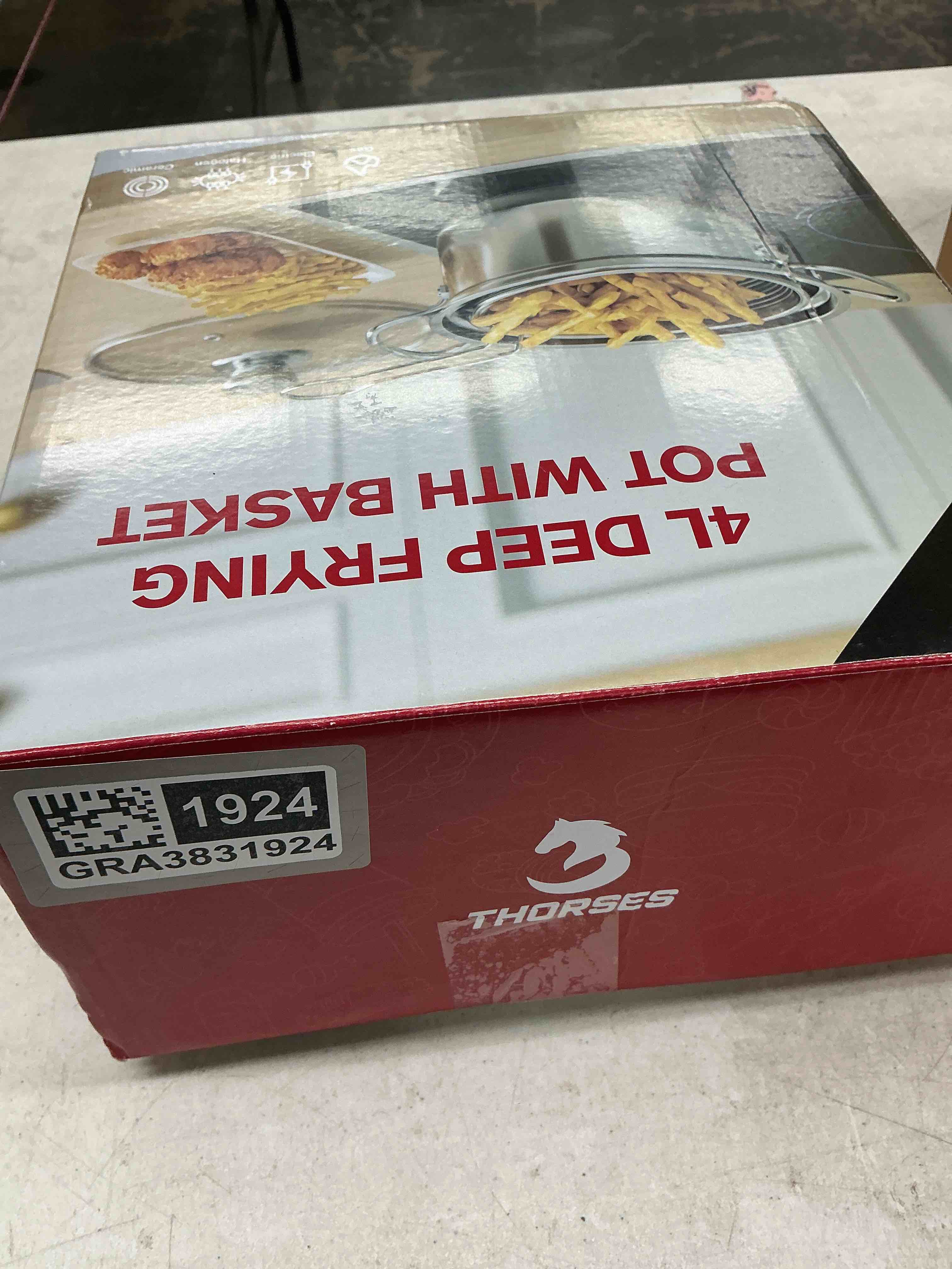 Condition photo showing Good Condition for 4l/4.2qt deep frying pot with basket, multi-functional stainless steel stove top deep fryer pot with basket and lid & oil strainer for frying, stewing, boiling for home use