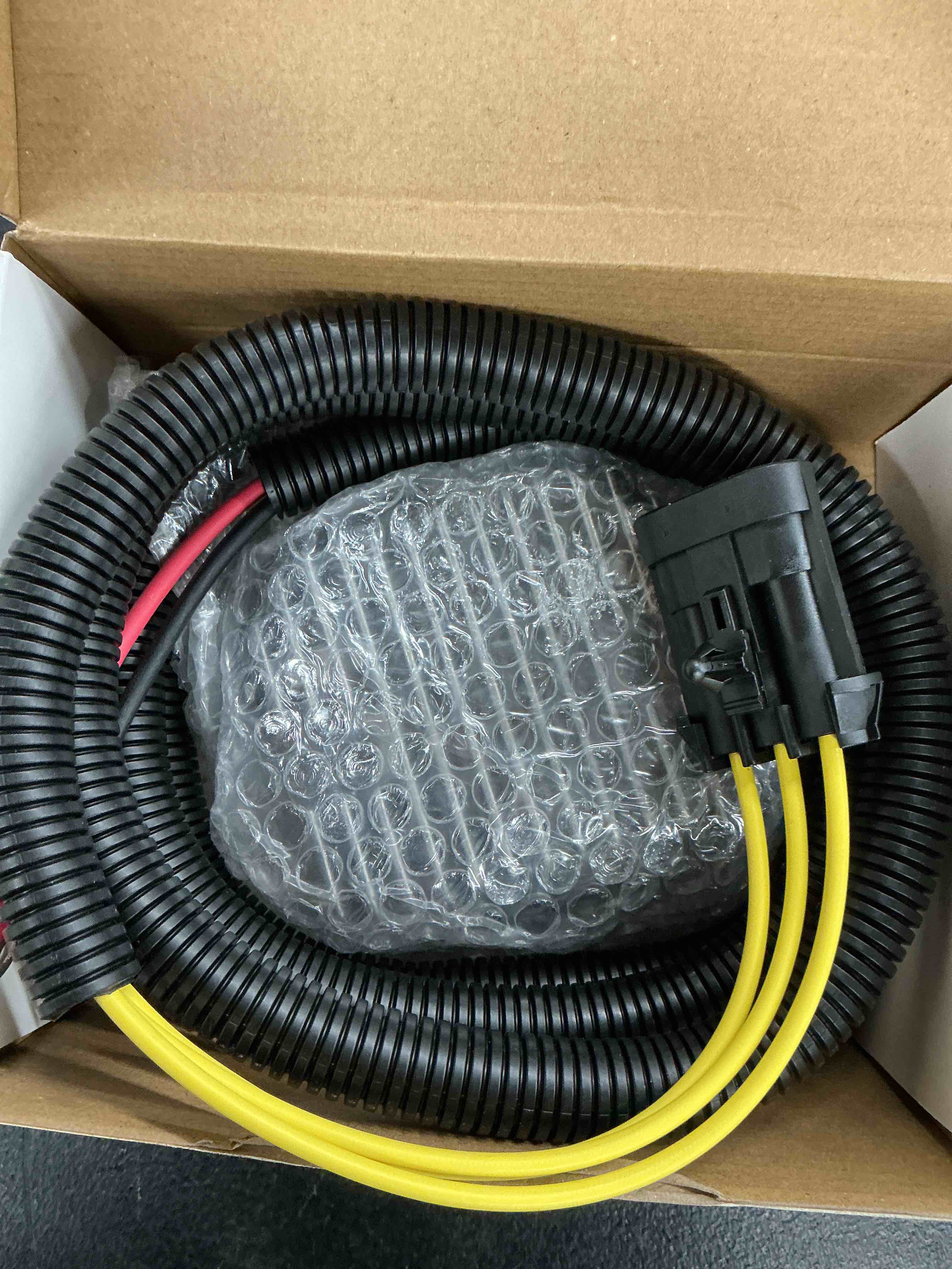 Condition photo showing Good Condition for voltage regulator rectifier for polaris 2010-2019 sportsman 450/550/ 570/850, scramble 850 1000, etx, replace no. 4014543 4015214 4015230