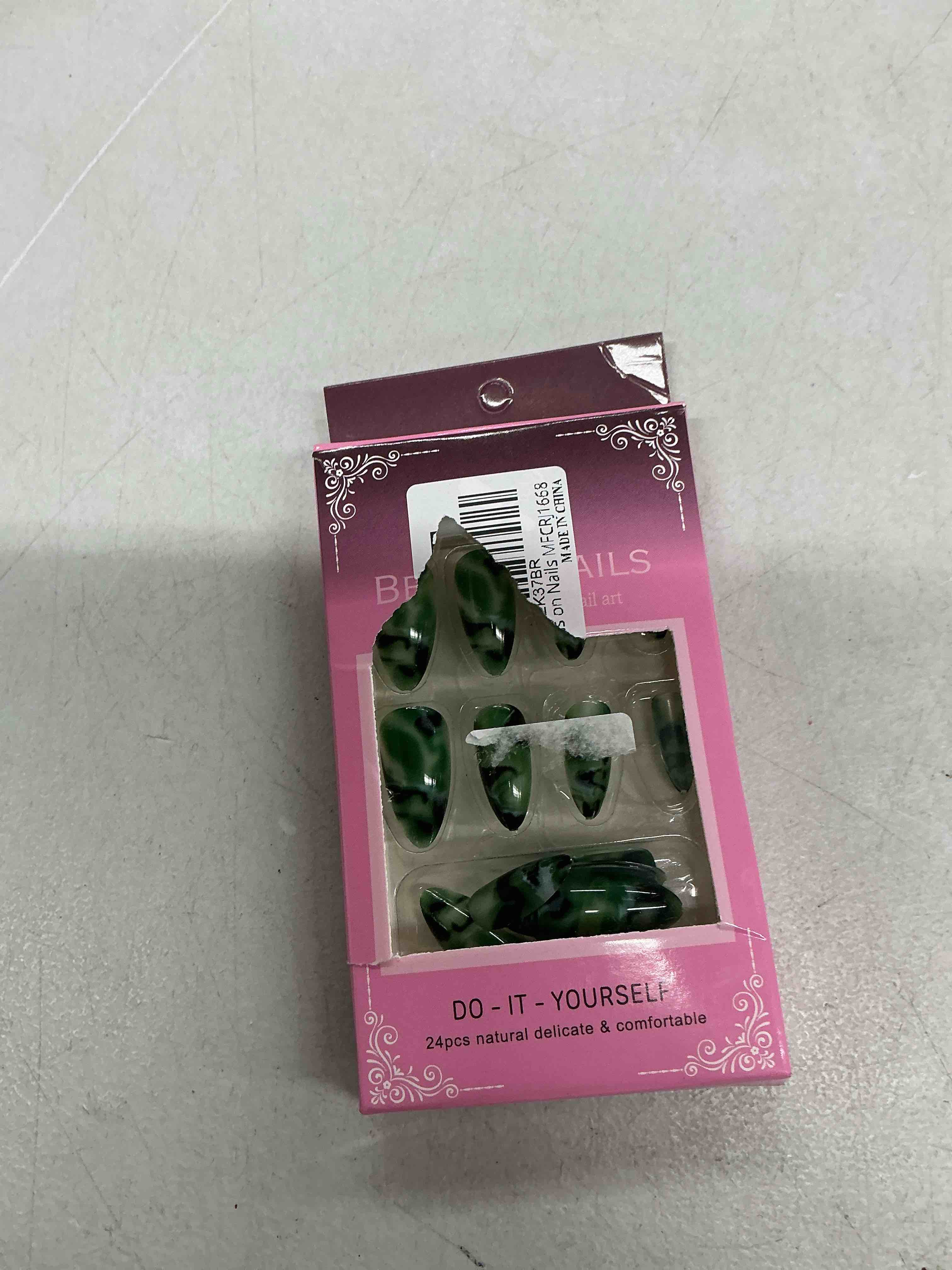 Condition photo showing Good Condition for mervf almond press on nails medium fake nails dark green marble stiletto glue ons with ink design french tip acrylic nail 24pcs glossy 3613green