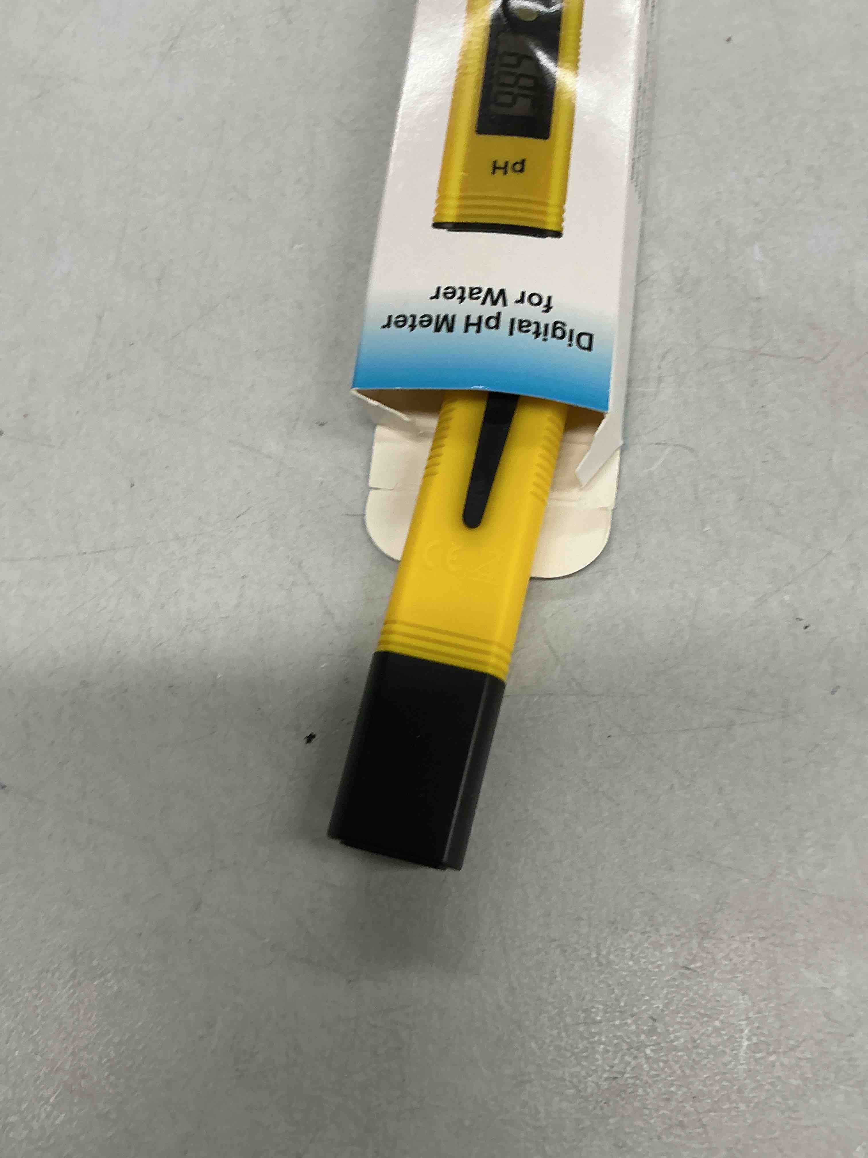 Condition photo showing Good Condition for ph meter for water hydroponics digital ph tester pen 0.01 high accuracy pocket size with 0-14 ph measurement range for household drinking, pool and aquarium (yellow)