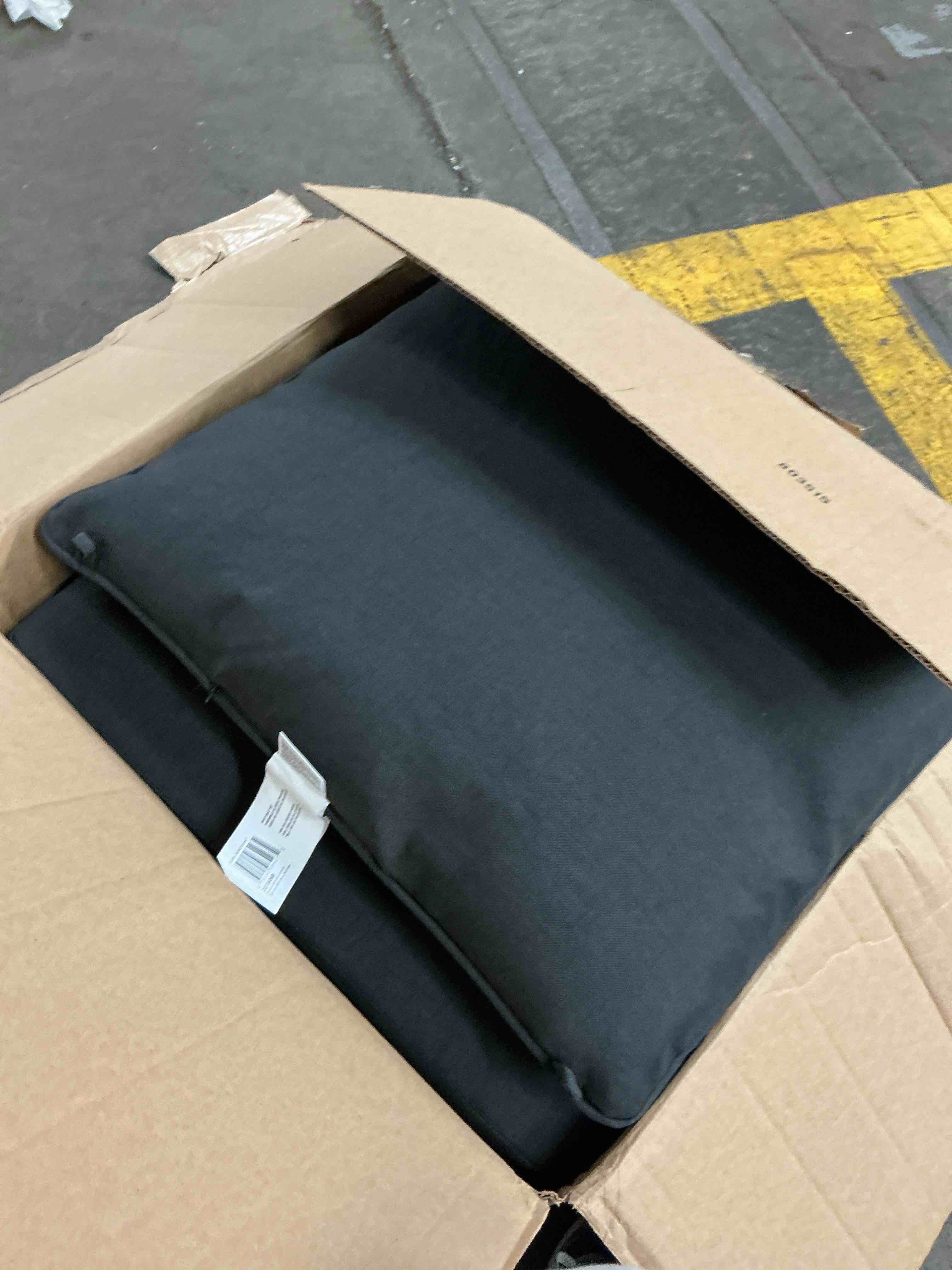 https://s3.amazonaws.com/lotting-images-prod/EmanualPiazza/GRA4370461_1776373464578.jpeg