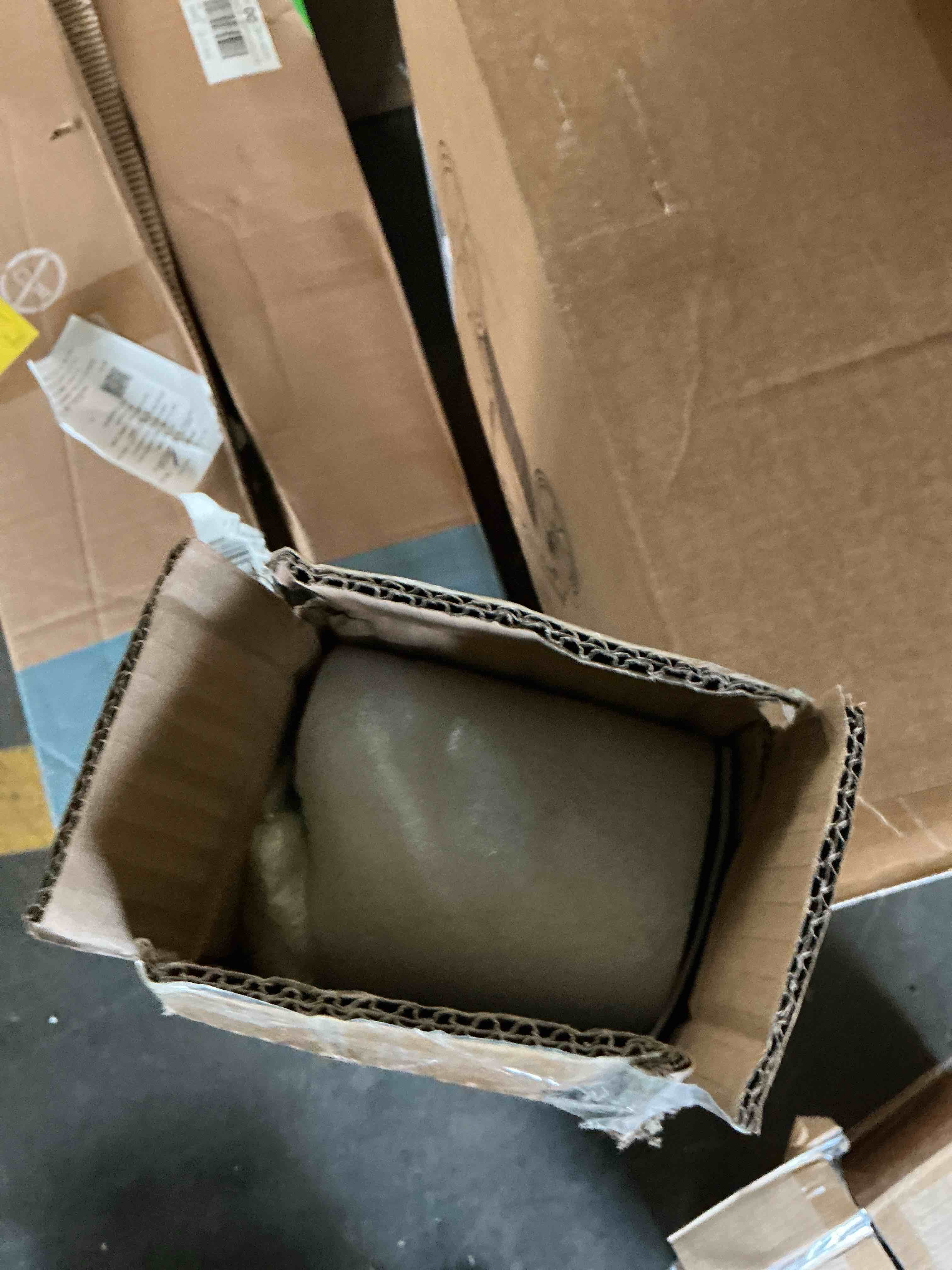 https://s3.amazonaws.com/lotting-images-prod/EmanualPiazza/GRA4370699_1777660029699.jpeg