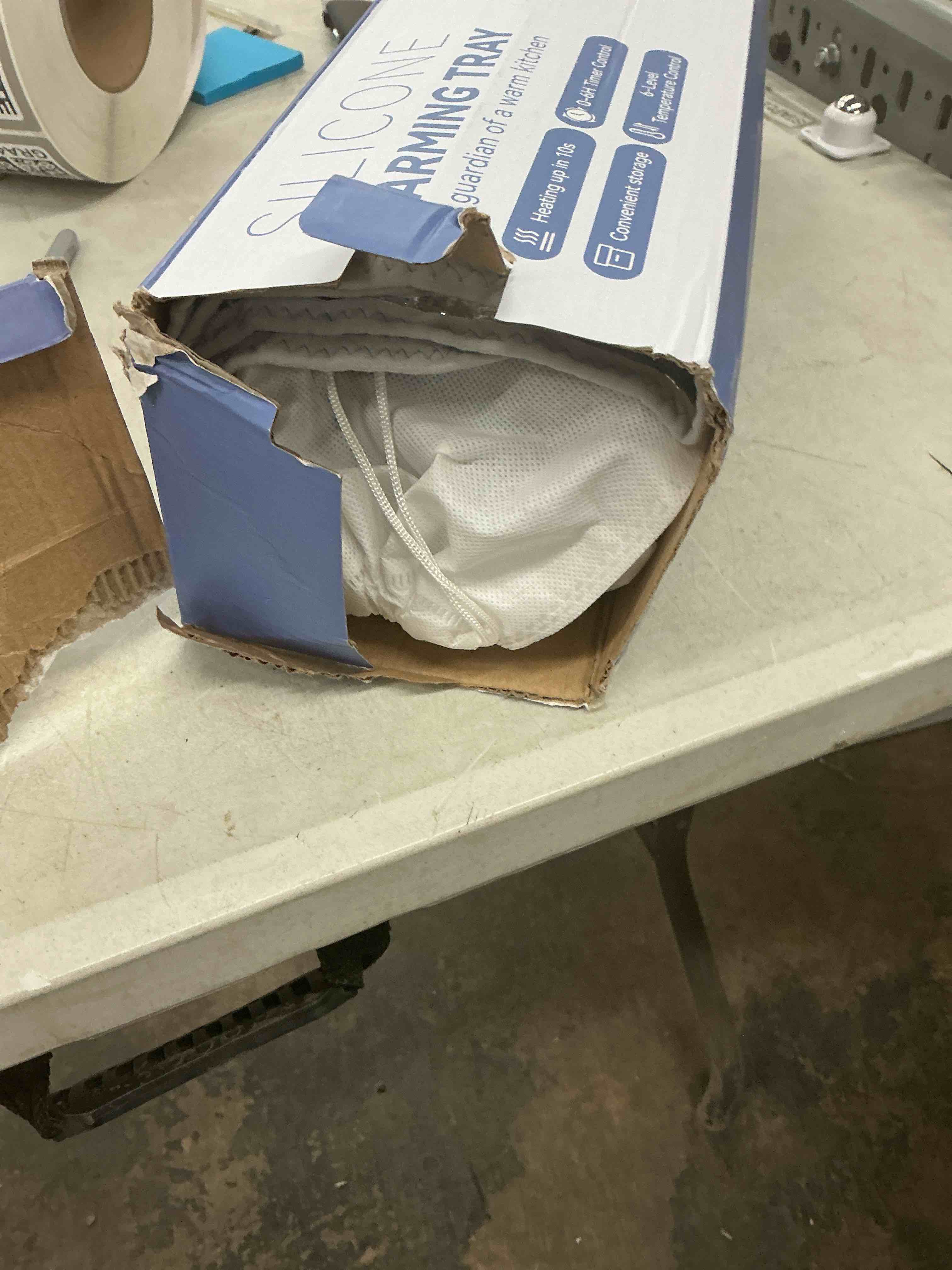 Condition photo showing Good Condition for Warming Mat for Food - Rapid Full Surface Food Warming Mat, 6 Temp Settings, 6 H Timer Electric Warming Tray, Rollable Portable Warming Mat, Ideal for Parties, Buffets, Gatherings, 24x14 inch Blue