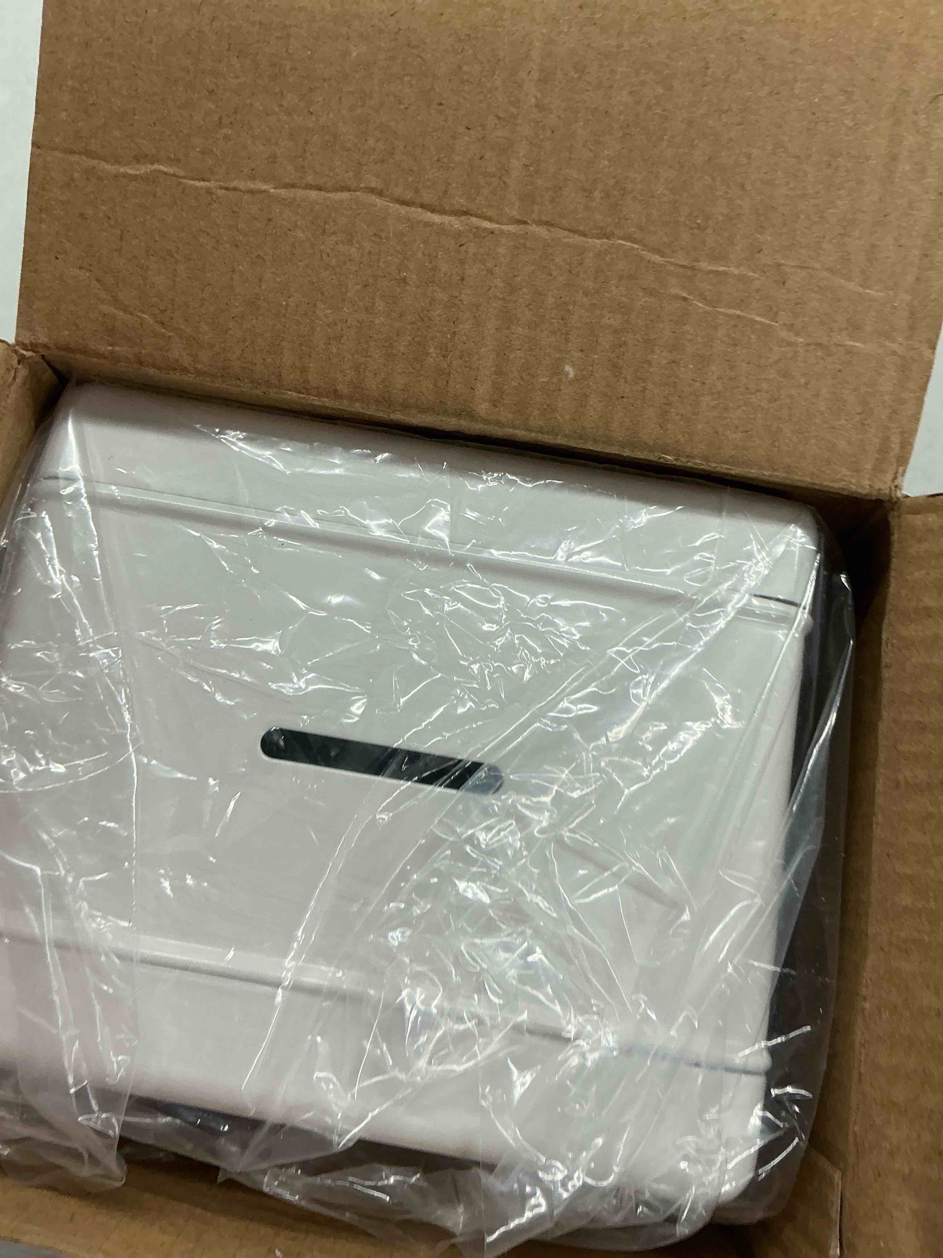 https://s3.amazonaws.com/lotting-images-prod/EmanualPiazza/GRA4721191_1780591327385.jpeg