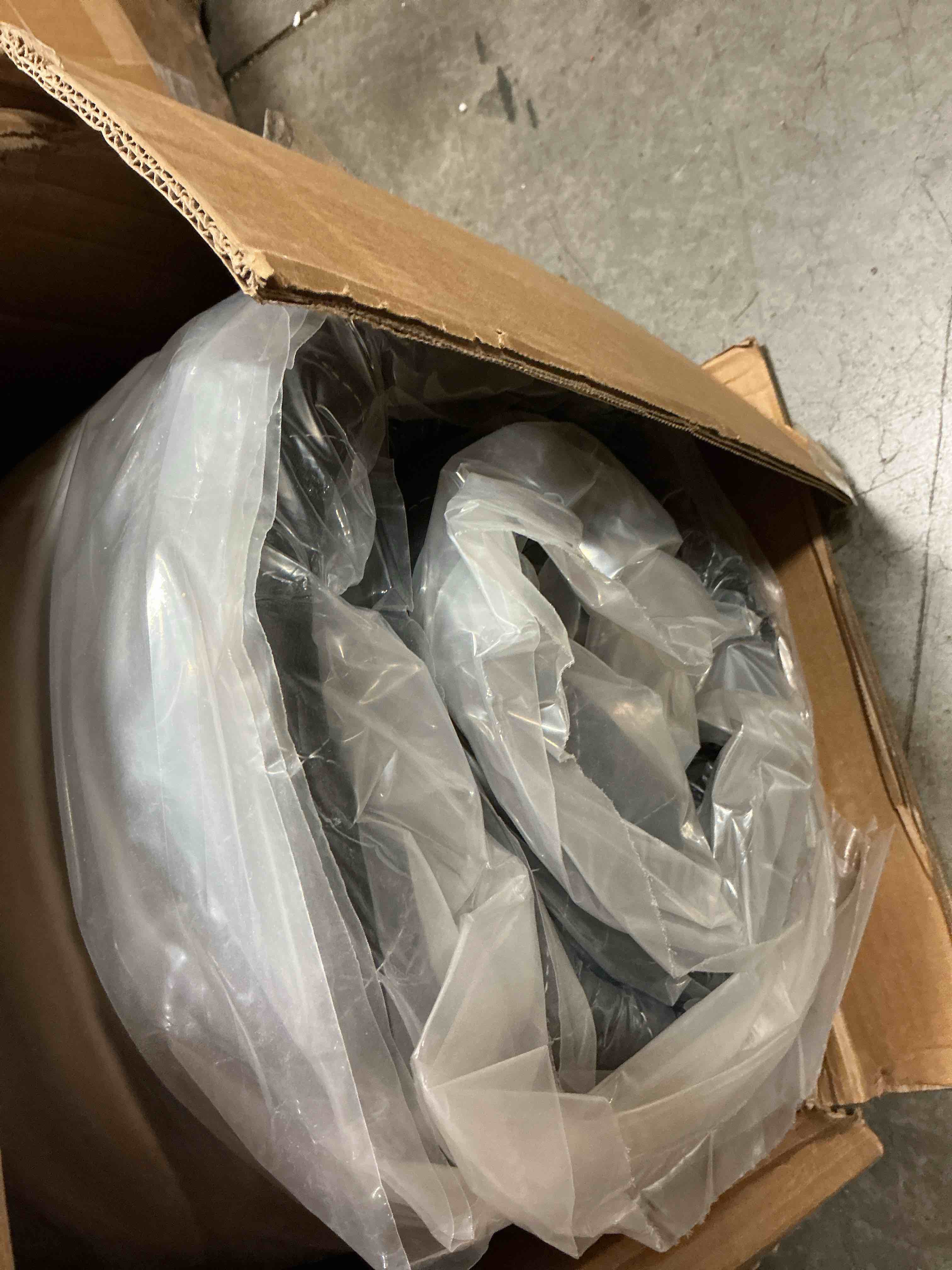 https://s3.amazonaws.com/lotting-images-prod/EmanualPiazza/GRA4722270_1781022008887.jpeg