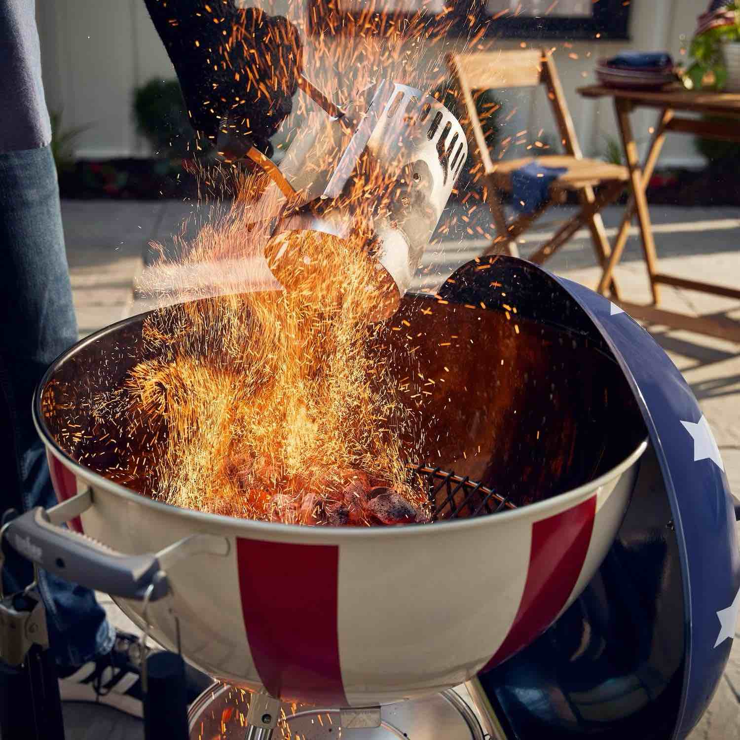 Weber Original Charcoal Grill, 22 Inch Kettle Charcoal Grill, Star Spangled Kettle