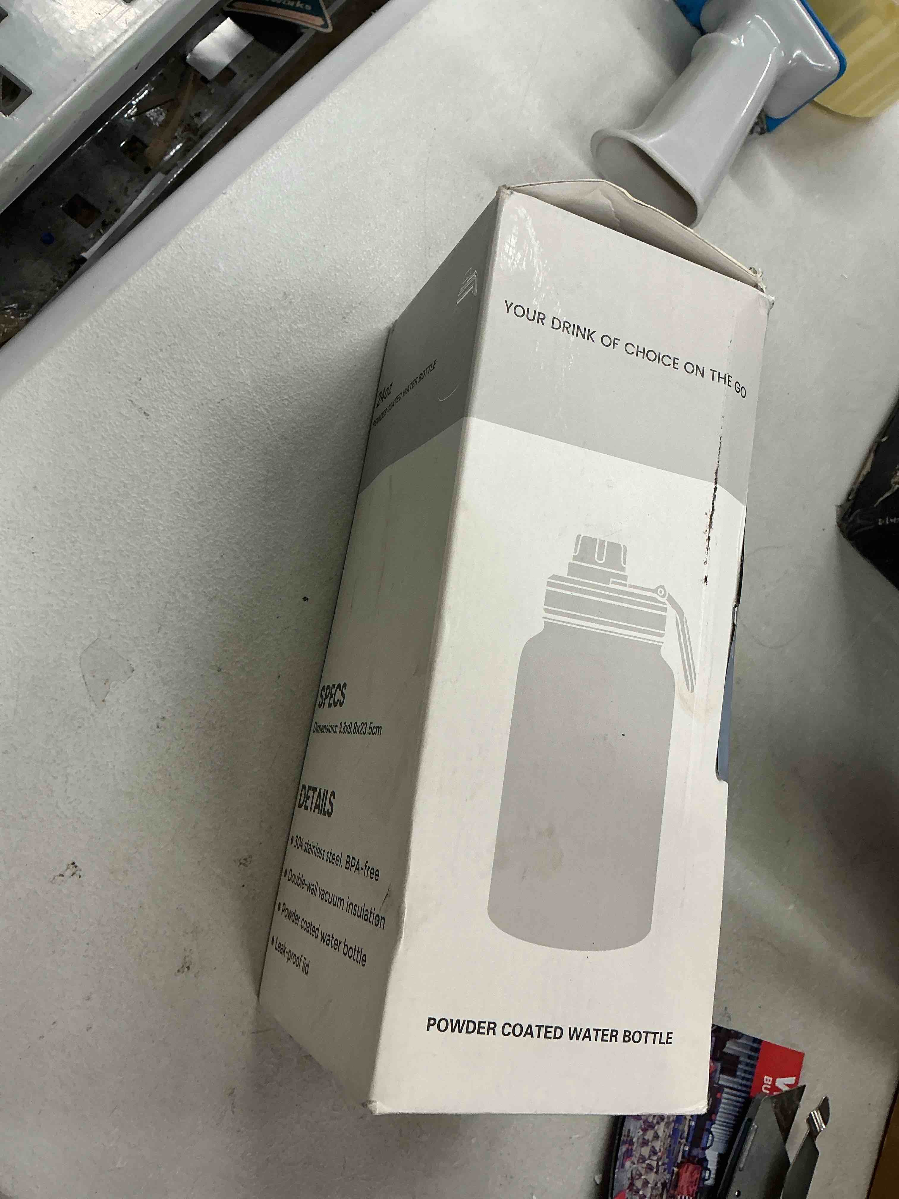 Condition photo showing As Is for gaon stainless steel water bottle for hot & cold - insulated bottle leakproof locking 32 oz (dark blue)