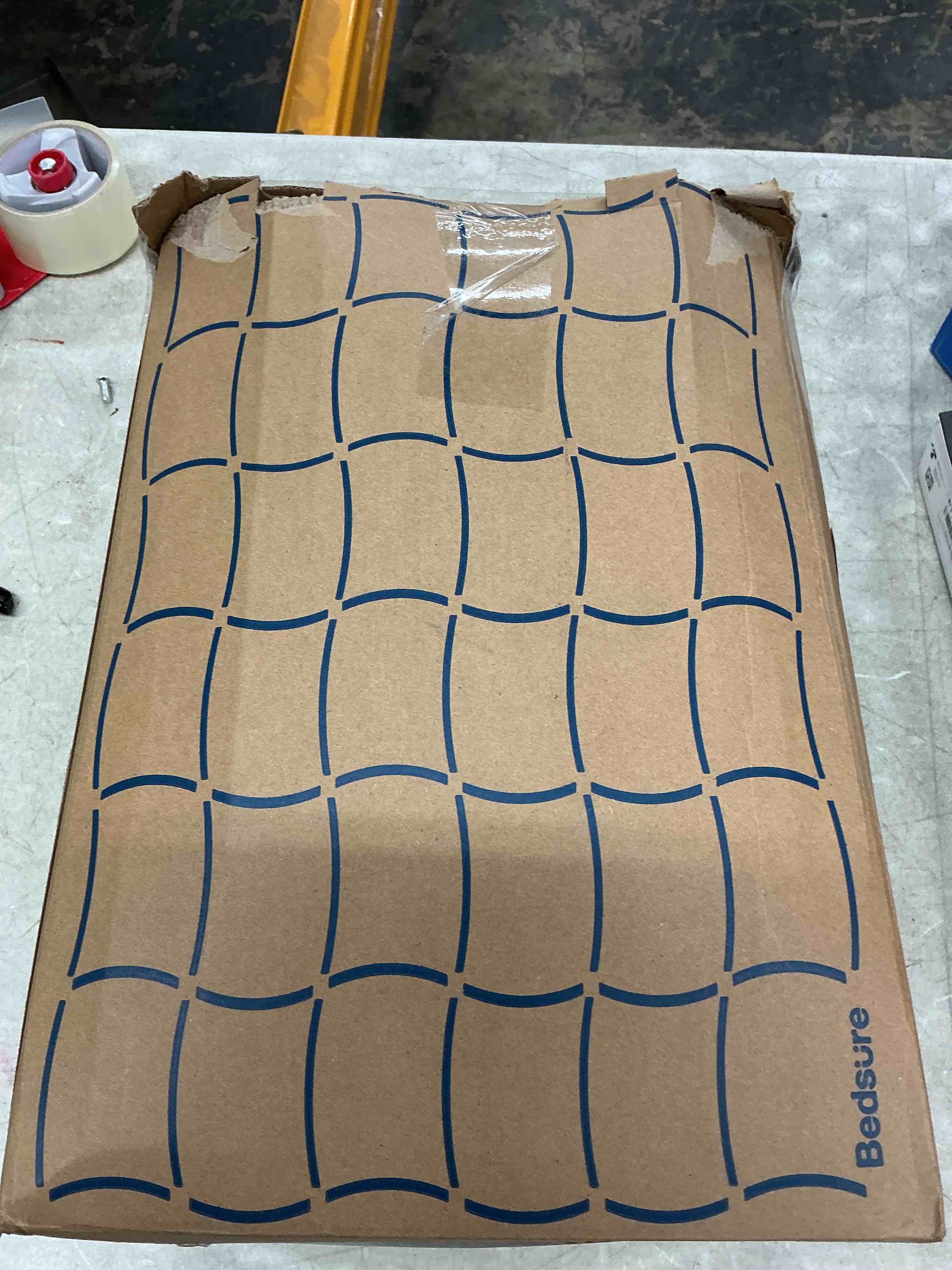 https://s3.amazonaws.com/lotting-images-prod/EmanualPiazza/GRA4728893_1779393912840.jpeg