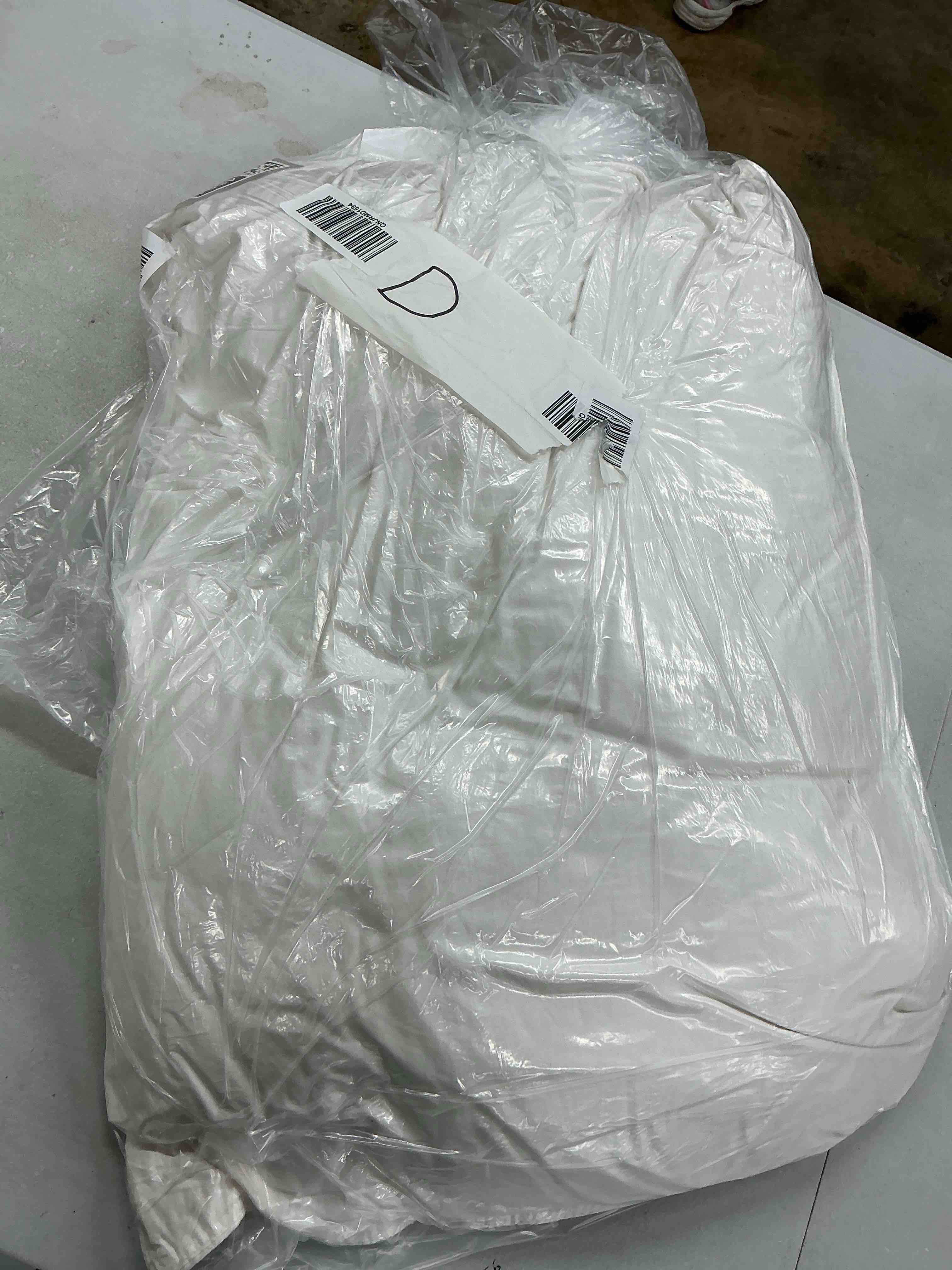 Condition photo showing Good Condition for quince premium down pillow, standard, medium