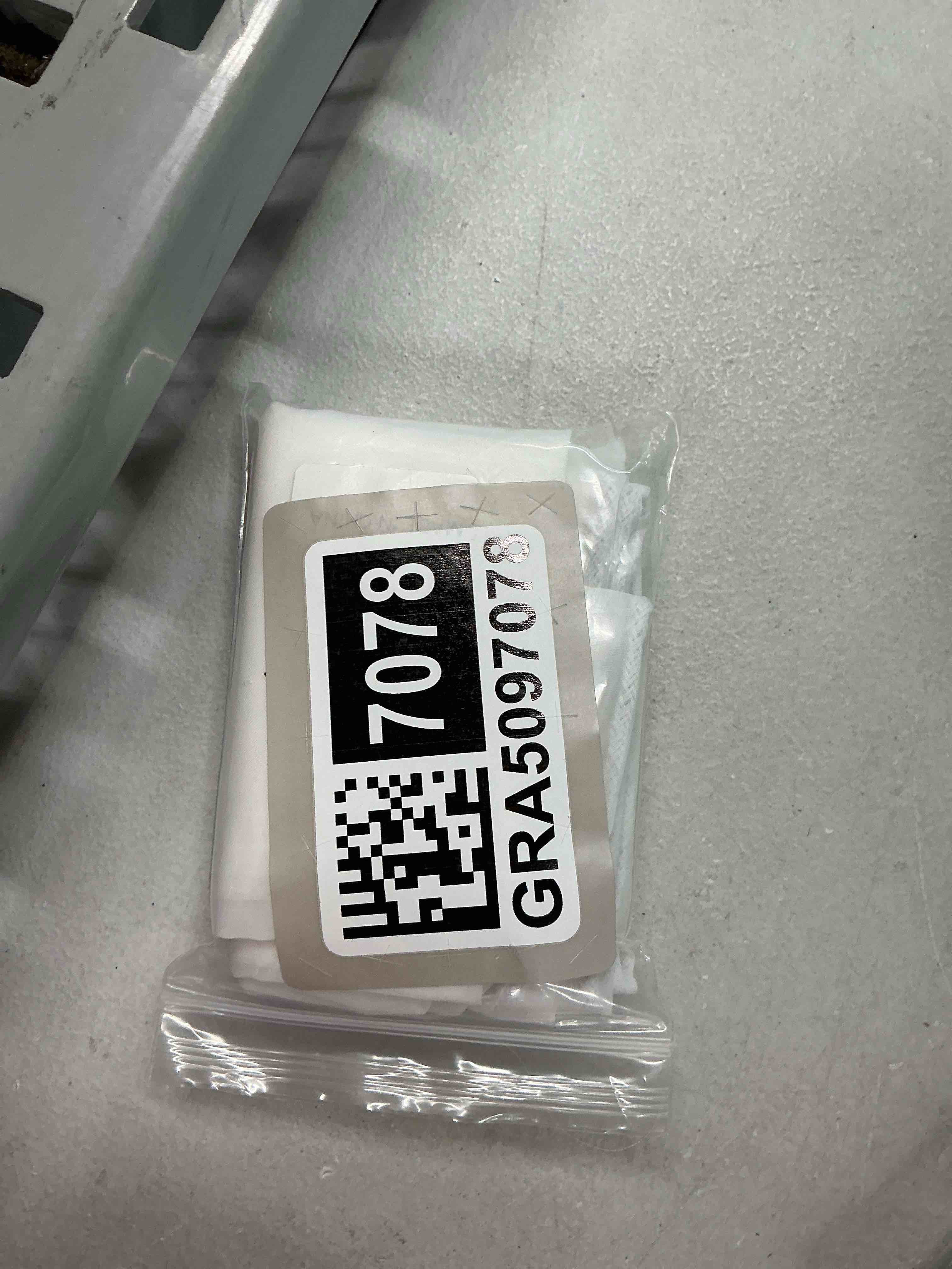 Condition photo showing Good Condition for 75 micron nylon straining bag fine mesh food strainer filter bags for nut milk, green juice, cold brew, home brewing (17.72" x 11.81")
