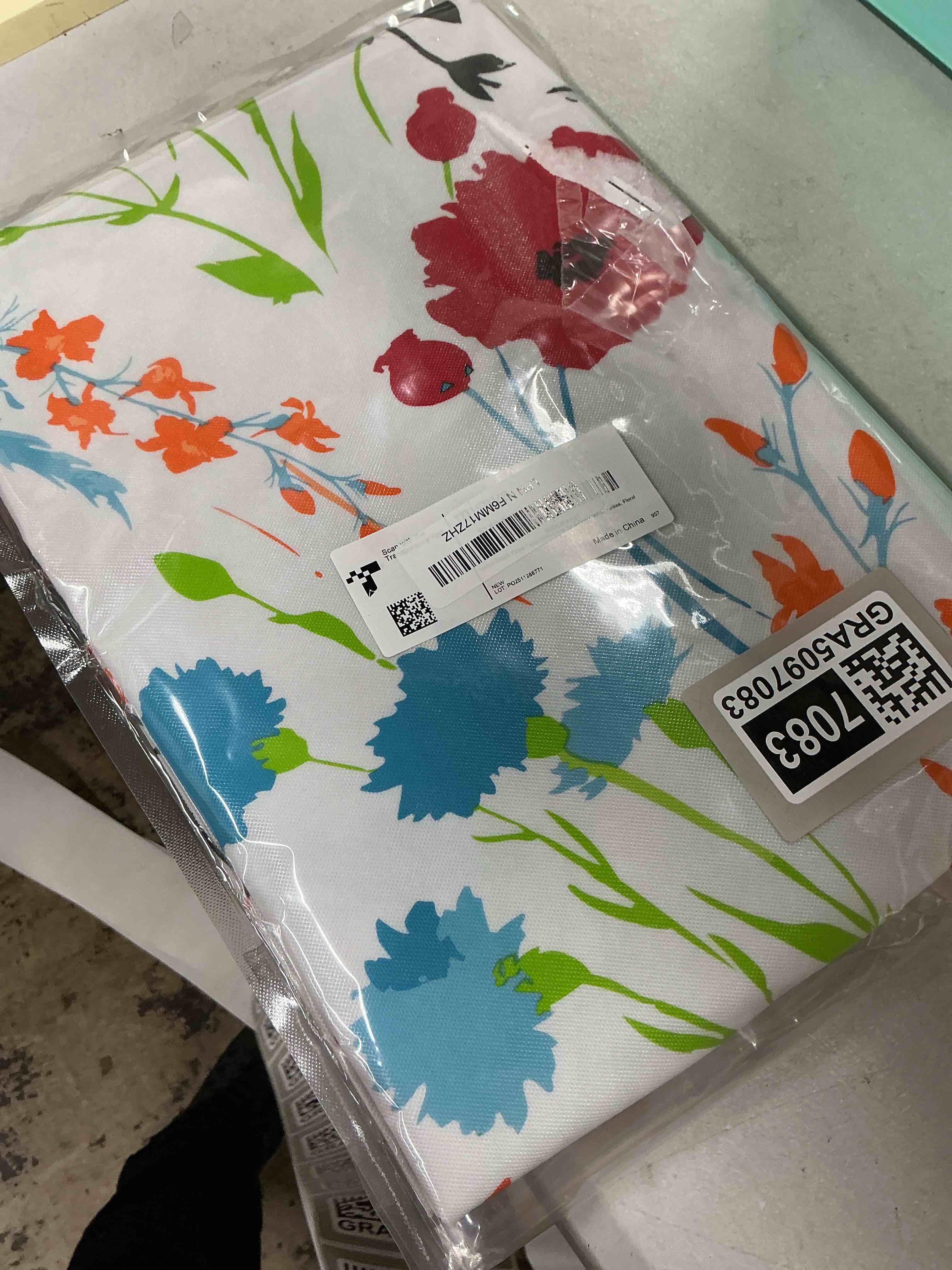 Condition photo showing Good Condition for misaya rectangle vinyl tablecloth, fitted table cover, 100% waterproof, elastic edge, flannel backing, plastic table cloth fit 6 foot folding tables for picnic, camping, outdoor (flowers, 30x72 inch) off white 72" x 30" (rectangular)