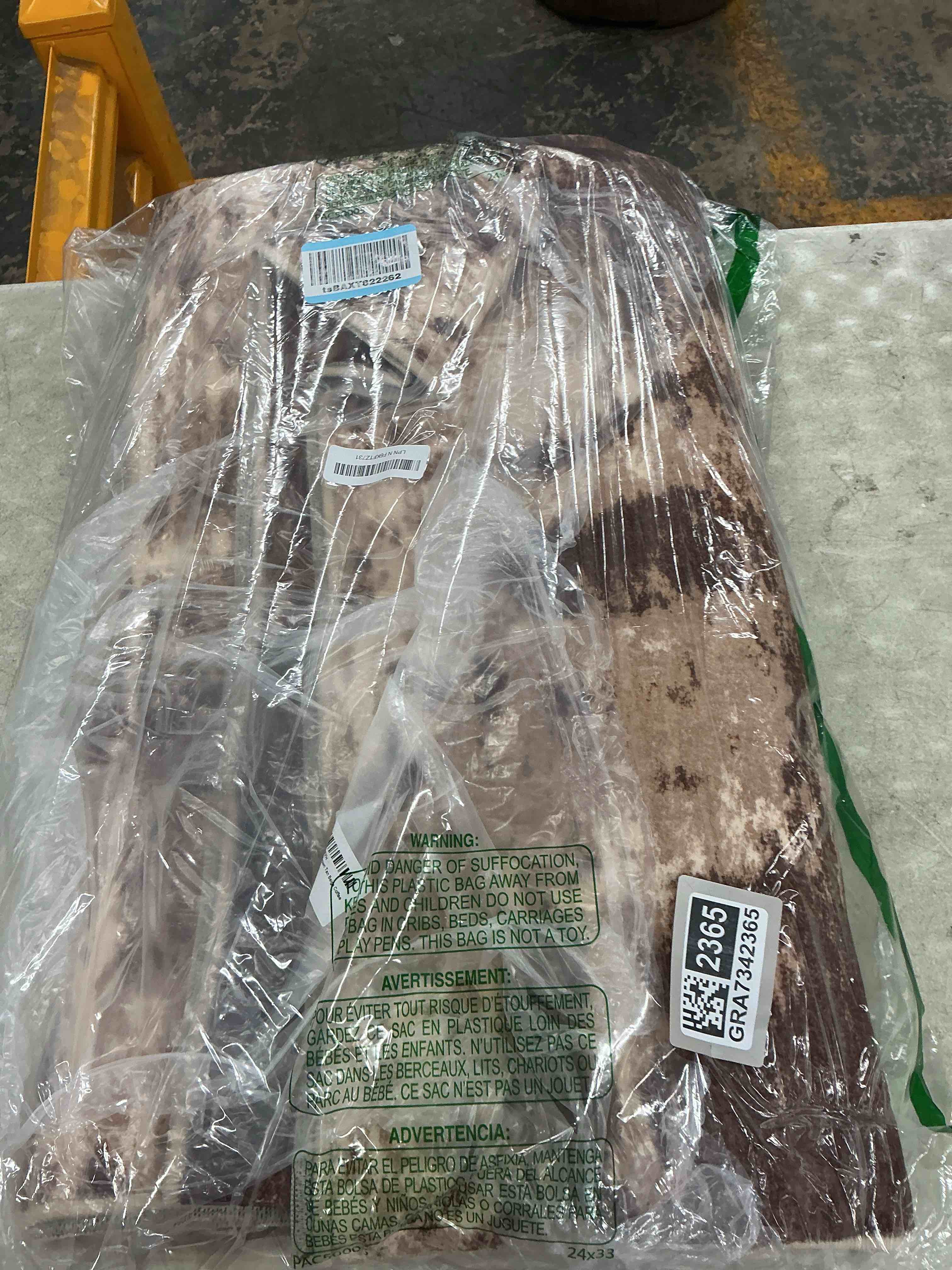 Condition photo showing Good Condition for releany washable area rugs 6'x9' non-slip modern abstract soft for living room entryway bedroom kitchen, print pattern, brown tan beige coffee brown/tan 6' x 9' (rectangular)