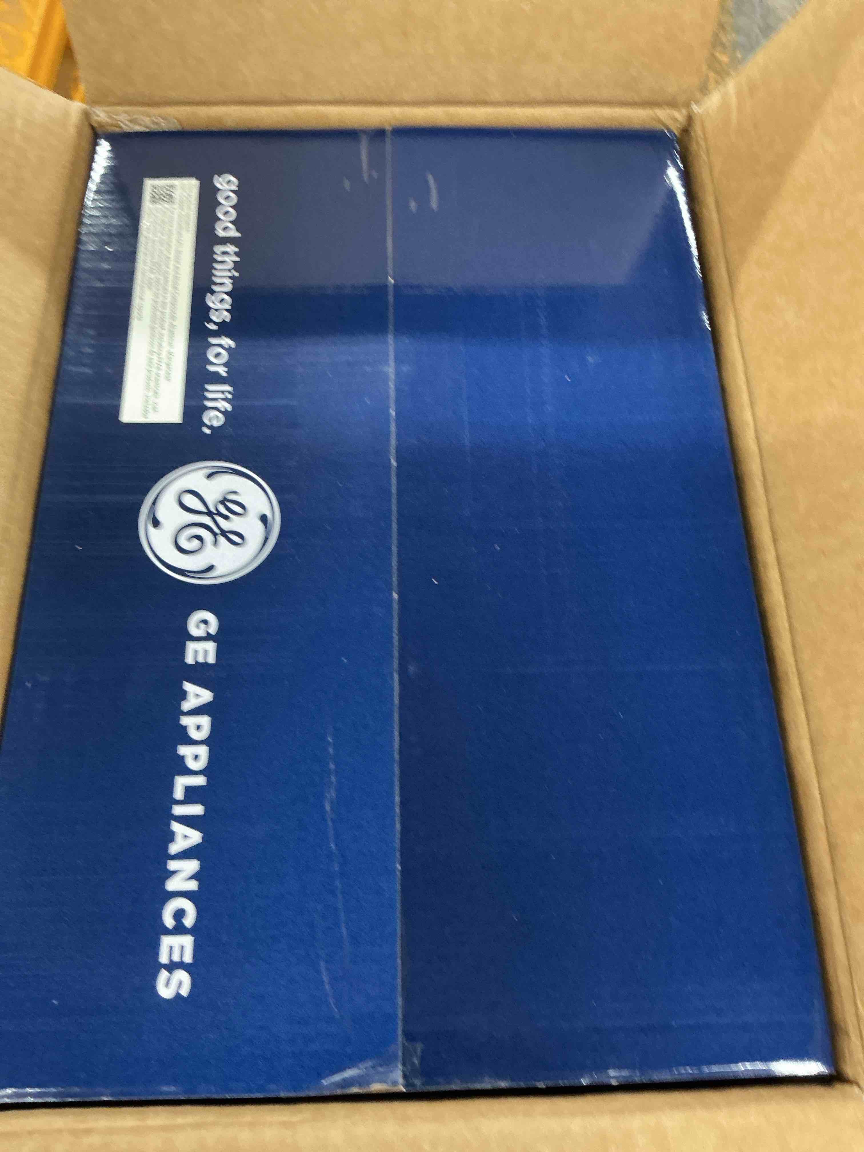 Condition photo showing New/Like New for ge 2 slice stainless steel toaster, extra wide slots for toasting bagels, breads, waffles & more, 7 adjustable shade settings, removable crumb tray, countertop kitchen essentials, 850 watts 2-slice stainless steel
