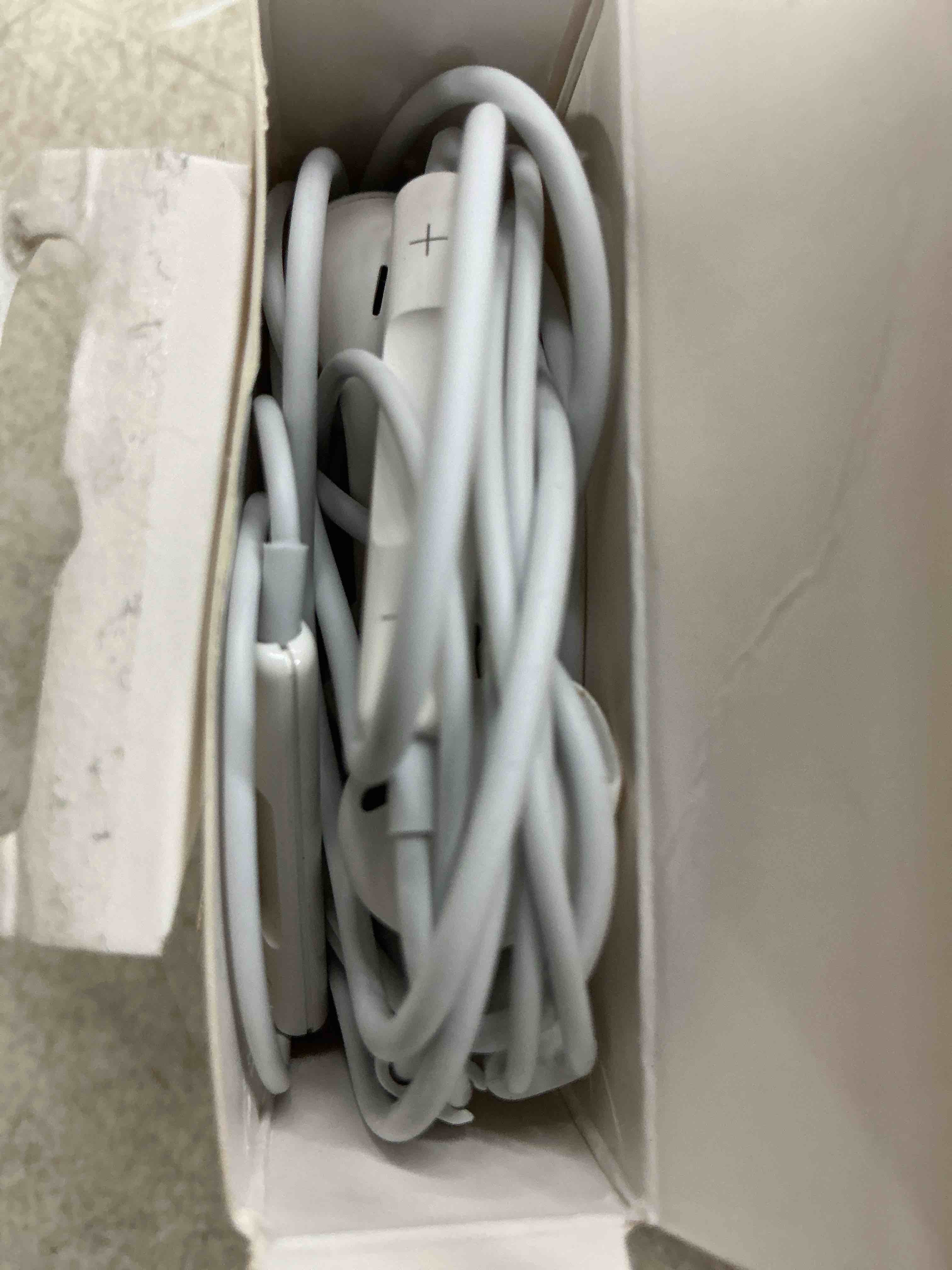 Condition photo showing Good Condition for lightning headphones for iphone earbuds wired with microphone & volume control hifi stereo nosie reduction, earphones for iphone 14 13 plus 12 11 pro max/xr xs x - 2packs