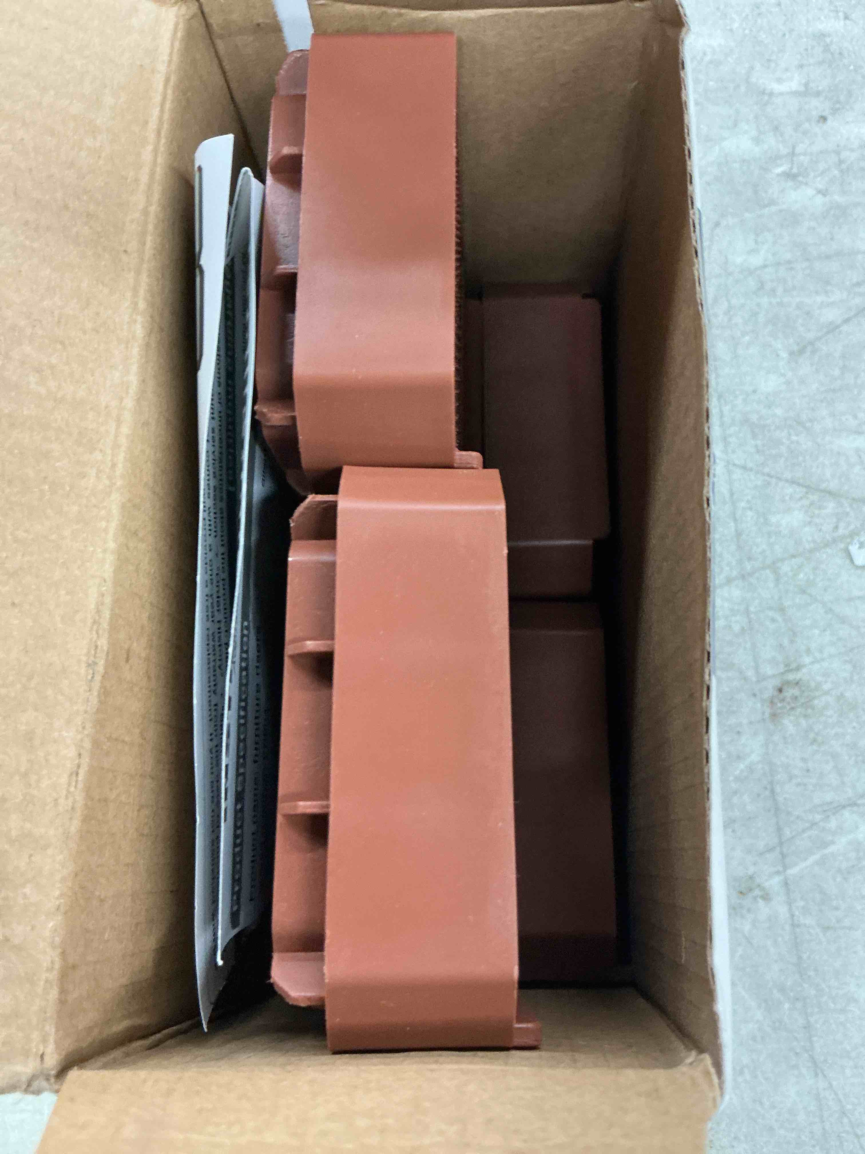 Condition photo showing Good Condition for bed risers furniture risers heavy-duty rectangular adjustable block lift to 3 inches and 4.3 inches desk, sofa, chair legs, refrigerator, washing machine support up to 4000 pounds 2 layer(3inch) 6 pieces -brown