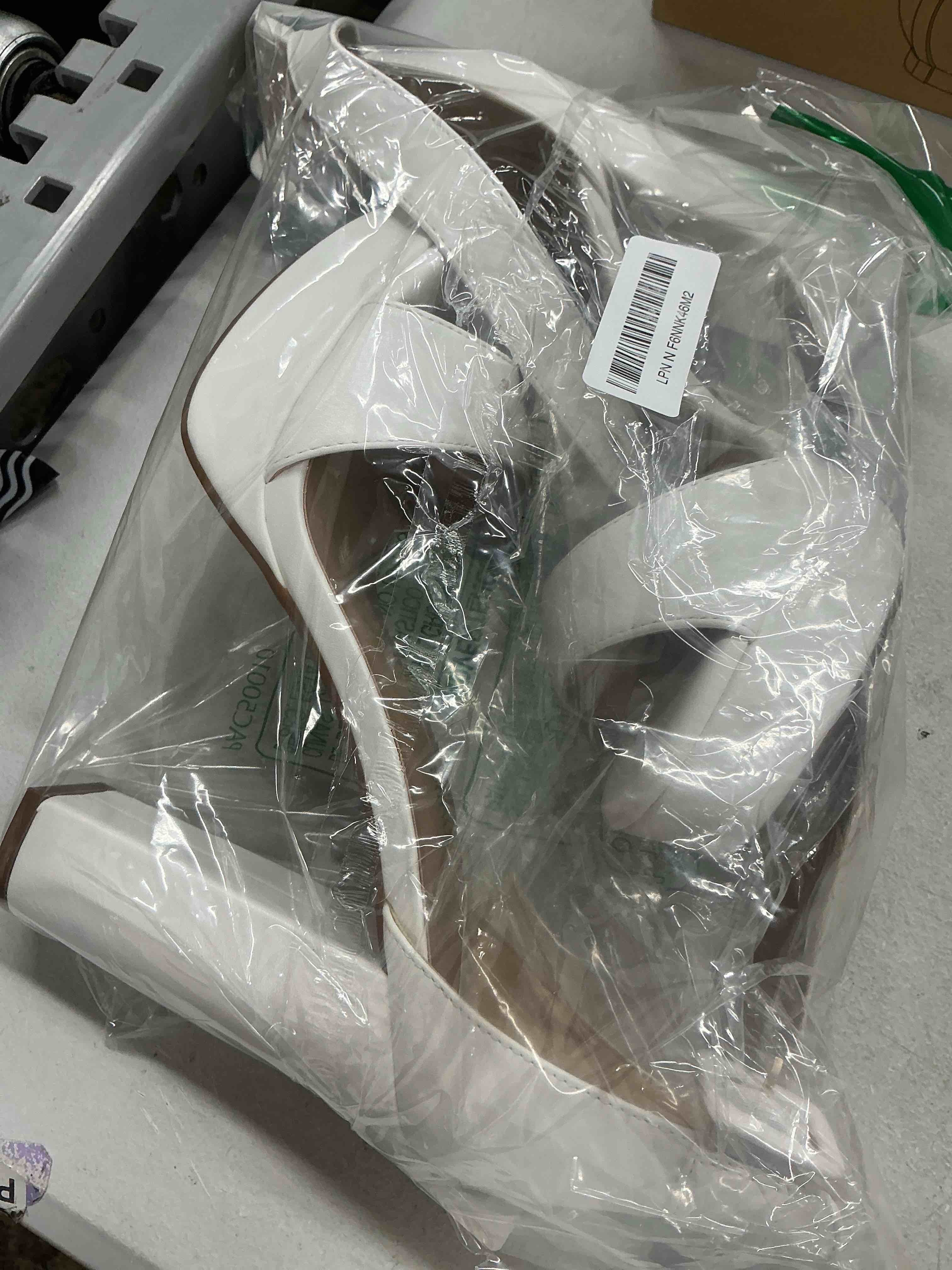 Condition photo showing Good Condition for dream pairs women's platform high heel sandals | open toe ankle strap heel fashion wedding party dress sandals shoes, 1.25-inch platform and a 4.5-inch block heel 9.5 white/pu