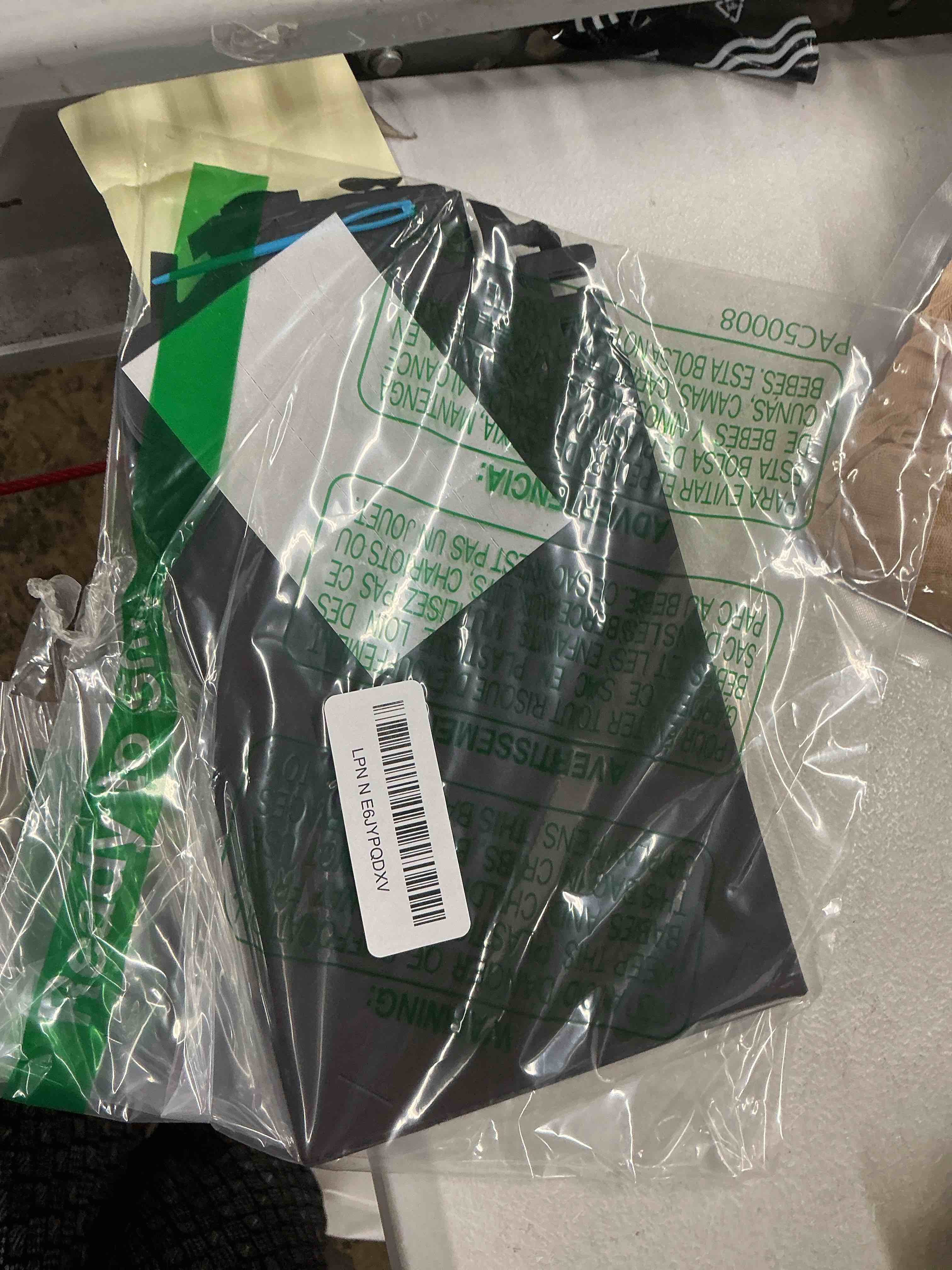Condition photo showing Good Condition for graduation photo banner for party decorations, kindergarten to 12th grade picture banner graduation photo display decoration for middle high school college class of 2026 grad party decoration supplies black-kindergarten to 12th