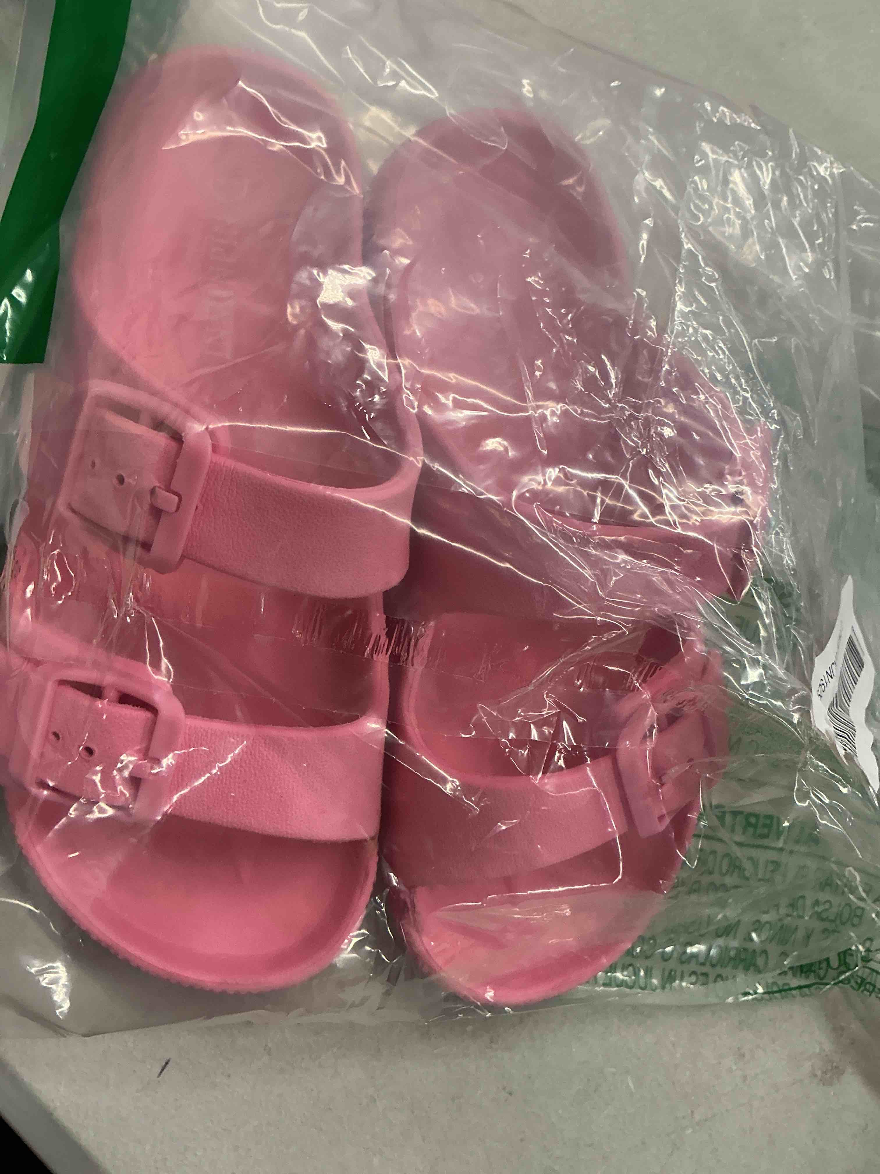 Condition photo showing Good Condition for inminpin boys girls double buckle slide sandals comfort beach pool shower slippers adjustable indoor outdoor little kid/big kid 1 big kid pink