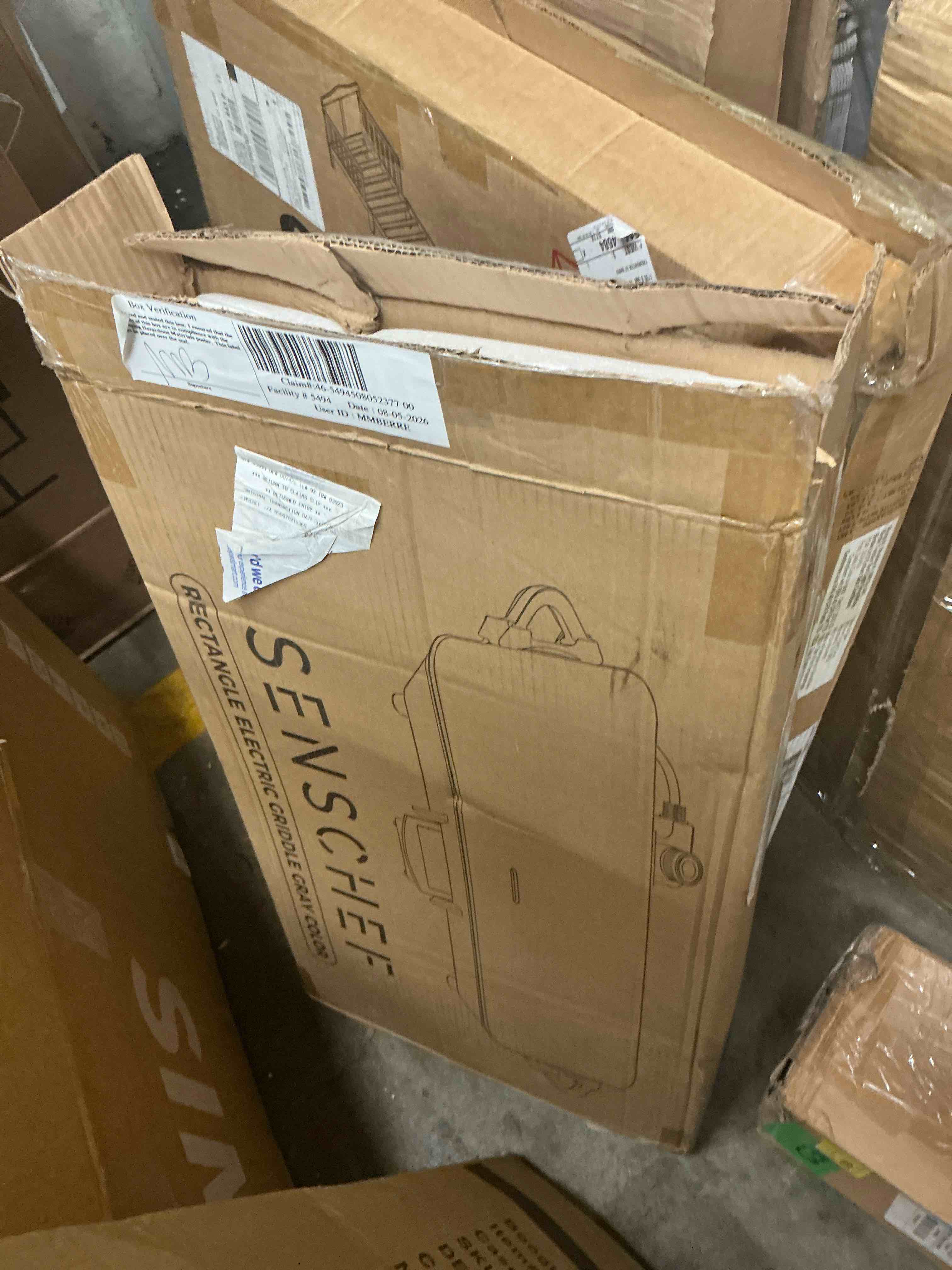 https://s3.amazonaws.com/lotting-images-prod/EmanualPiazza/GRA7349534_1789479389311.jpeg