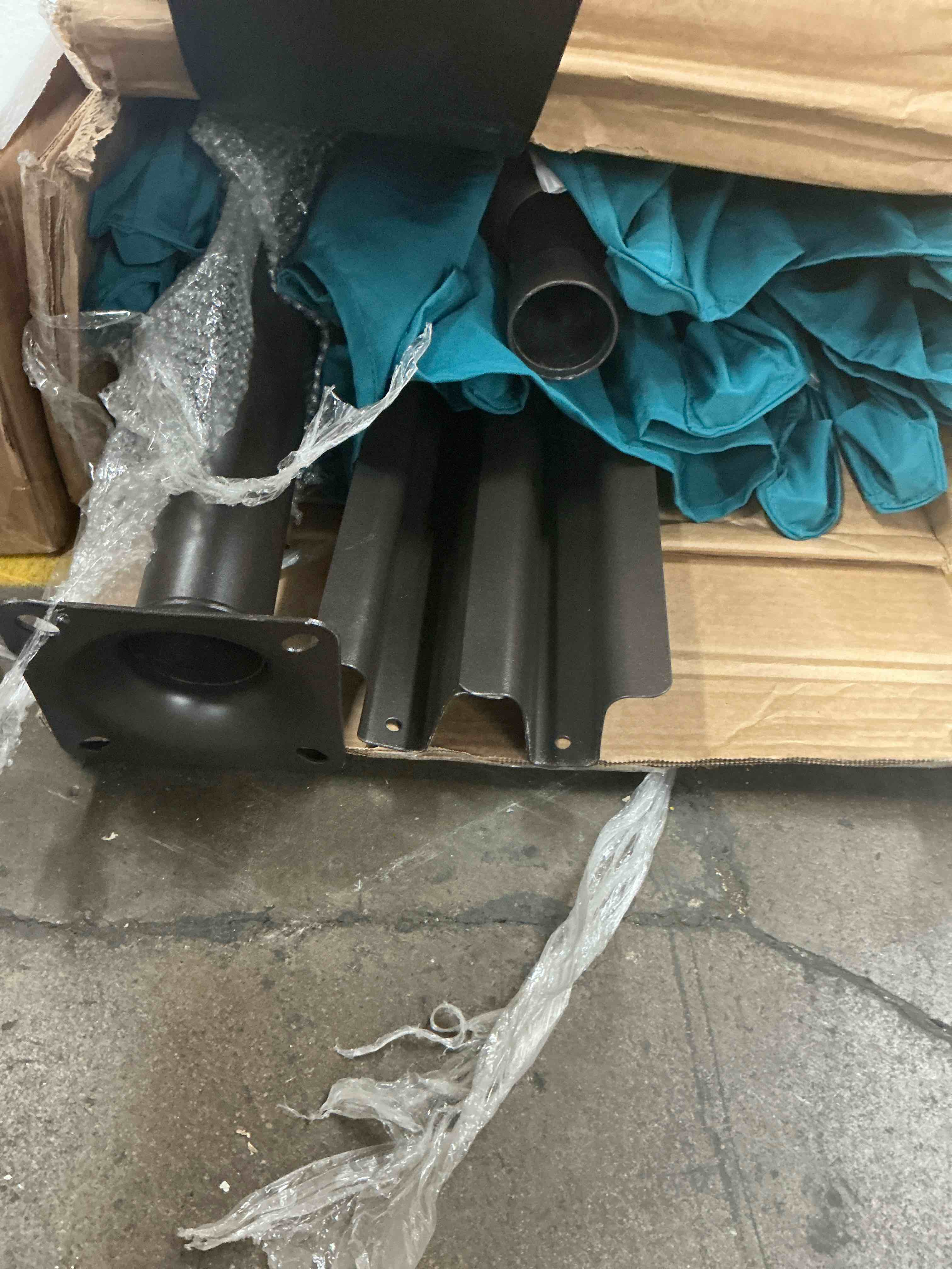 https://s3.amazonaws.com/lotting-images-prod/EmanualPiazza/GRA7349550_1789481147701.jpeg