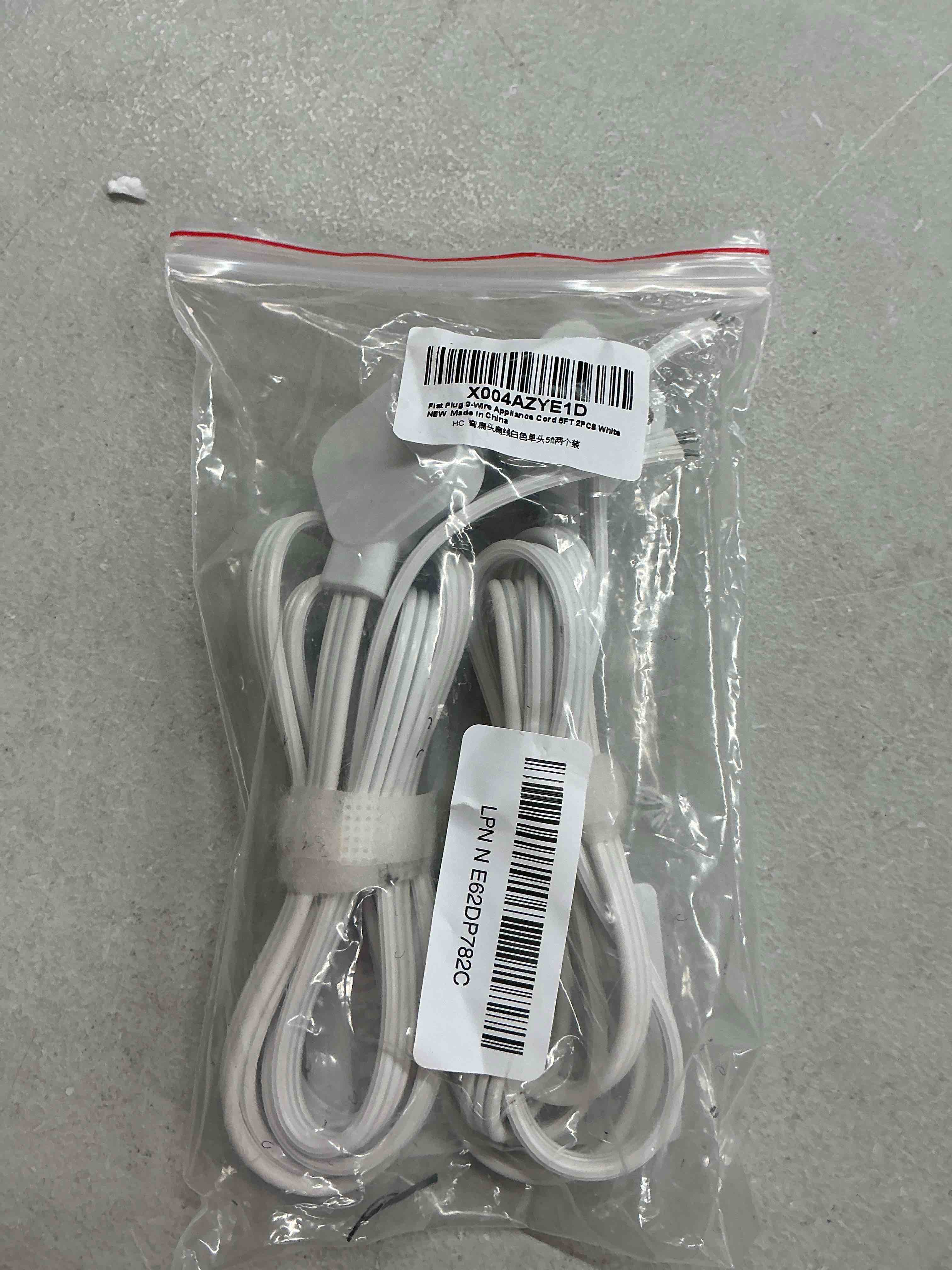 Condition photo showing Good Condition for huanchain 18/3 5ft 2 pack replacement flat plug extension cord | white replacement plug extension cord 5ft 2 pack flexible for universal ac appliance, 10a 1250w 125v 18awg sjtw, etl 5 ft-2 pack