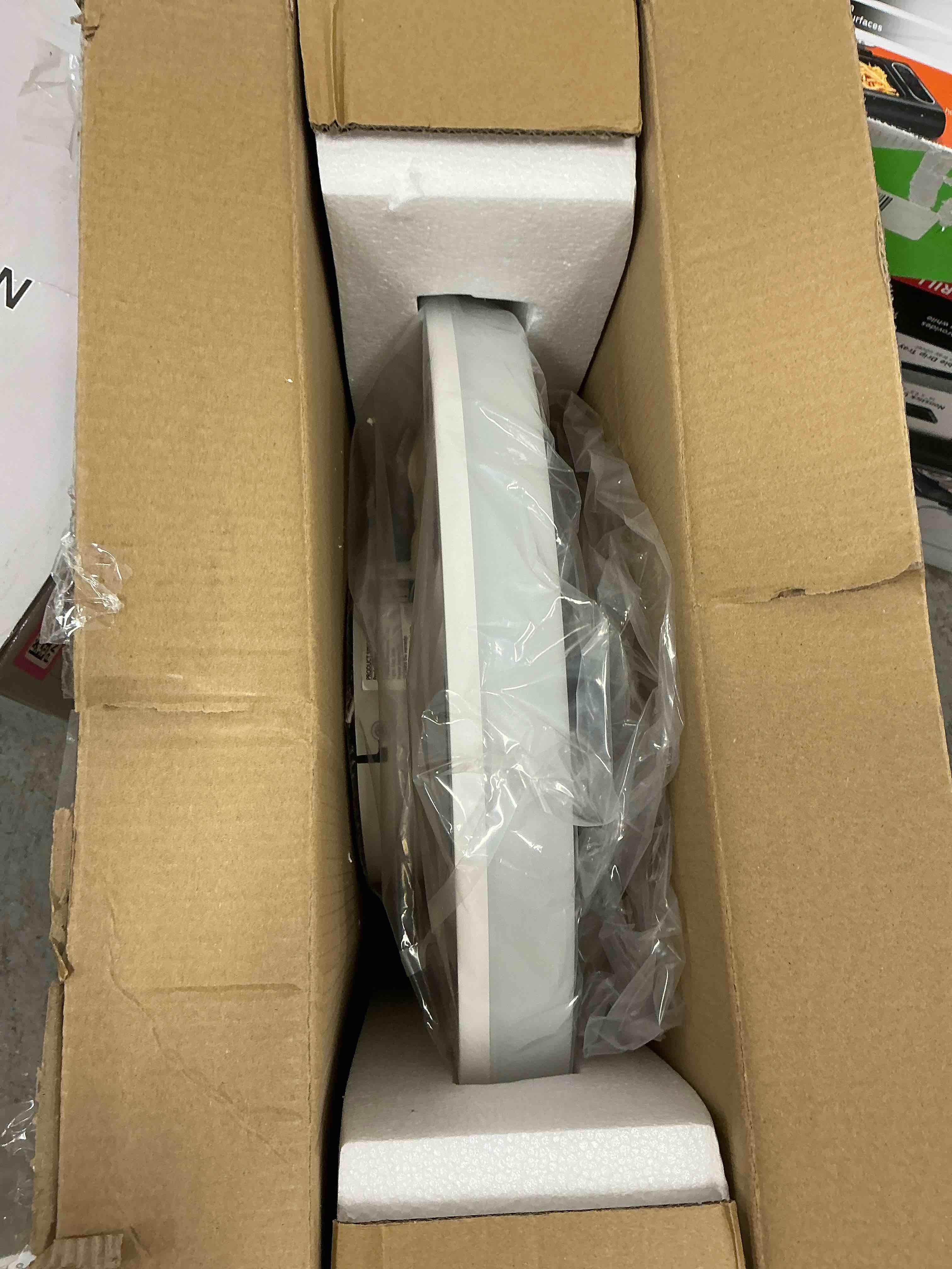https://s3.amazonaws.com/lotting-images-prod/EmanualPiazza/PNK3436064_1760103207675.jpeg