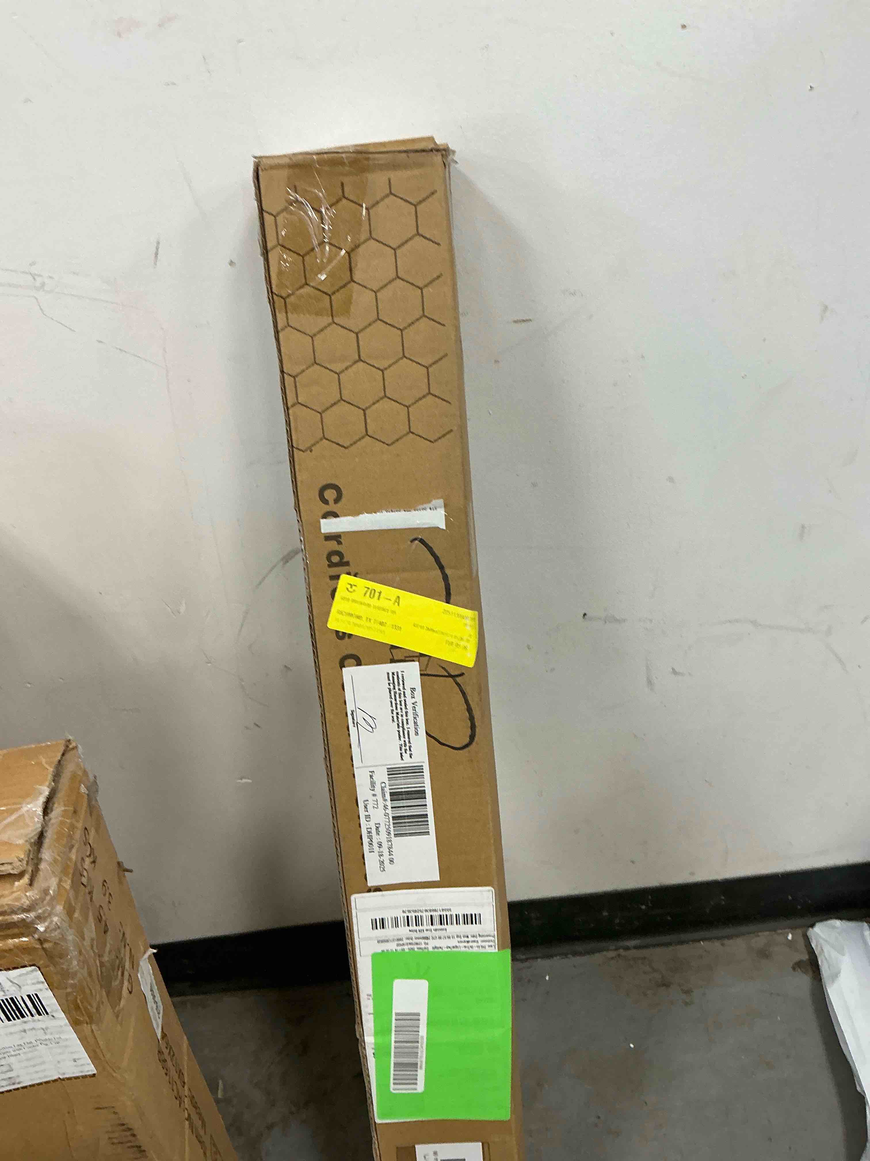 https://s3.amazonaws.com/lotting-images-prod/EmanualPiazza/PNK3436118_1760107512757.jpeg