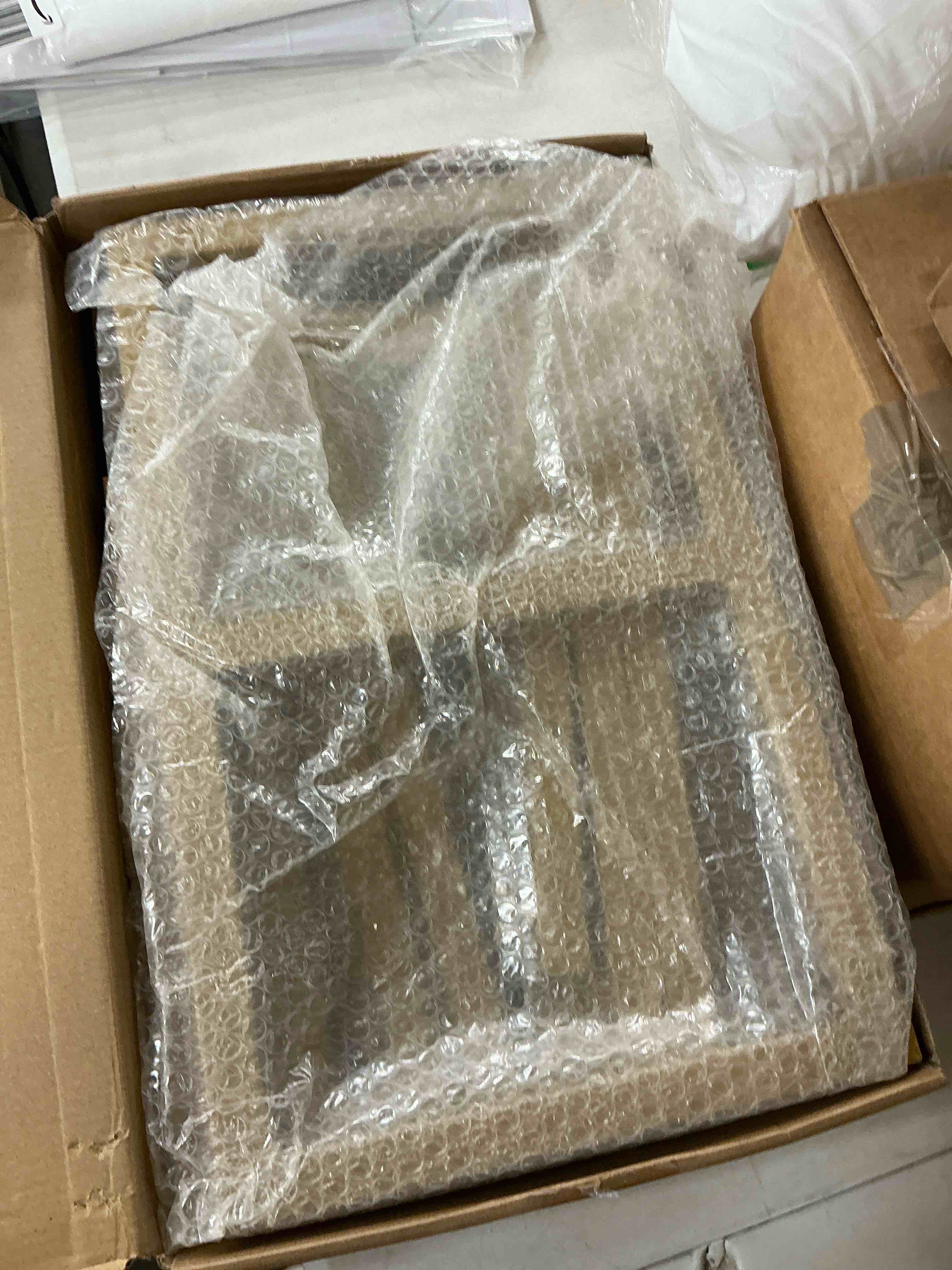 https://s3.amazonaws.com/lotting-images-prod/EmanualPiazza/PNK3436570_1760538531794.jpeg
